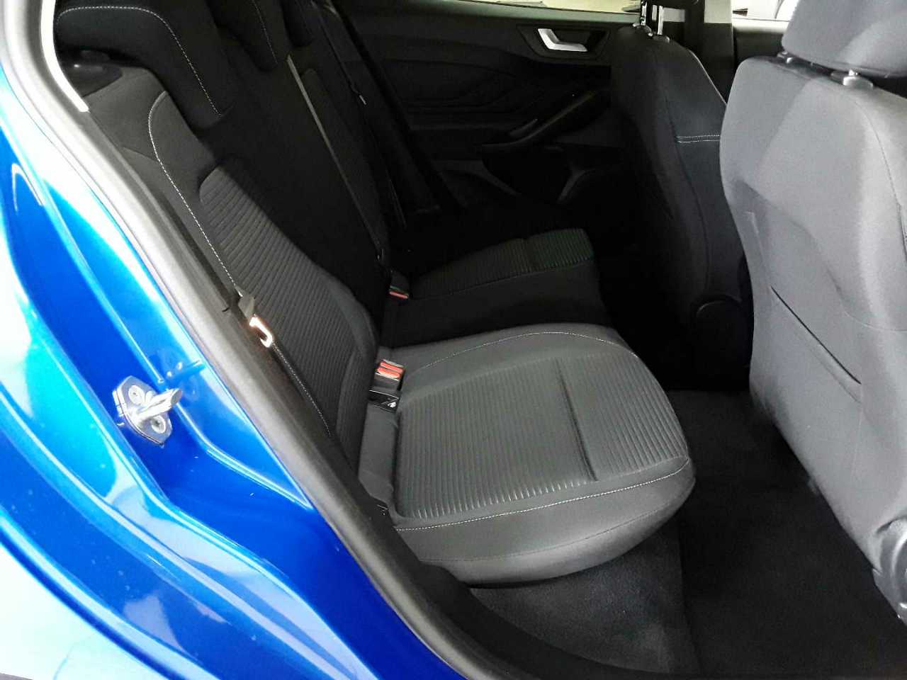 Ford Focus Turnier 1.5 EcoBlue Start-Stopp-System Aut. TITANIUM 14
