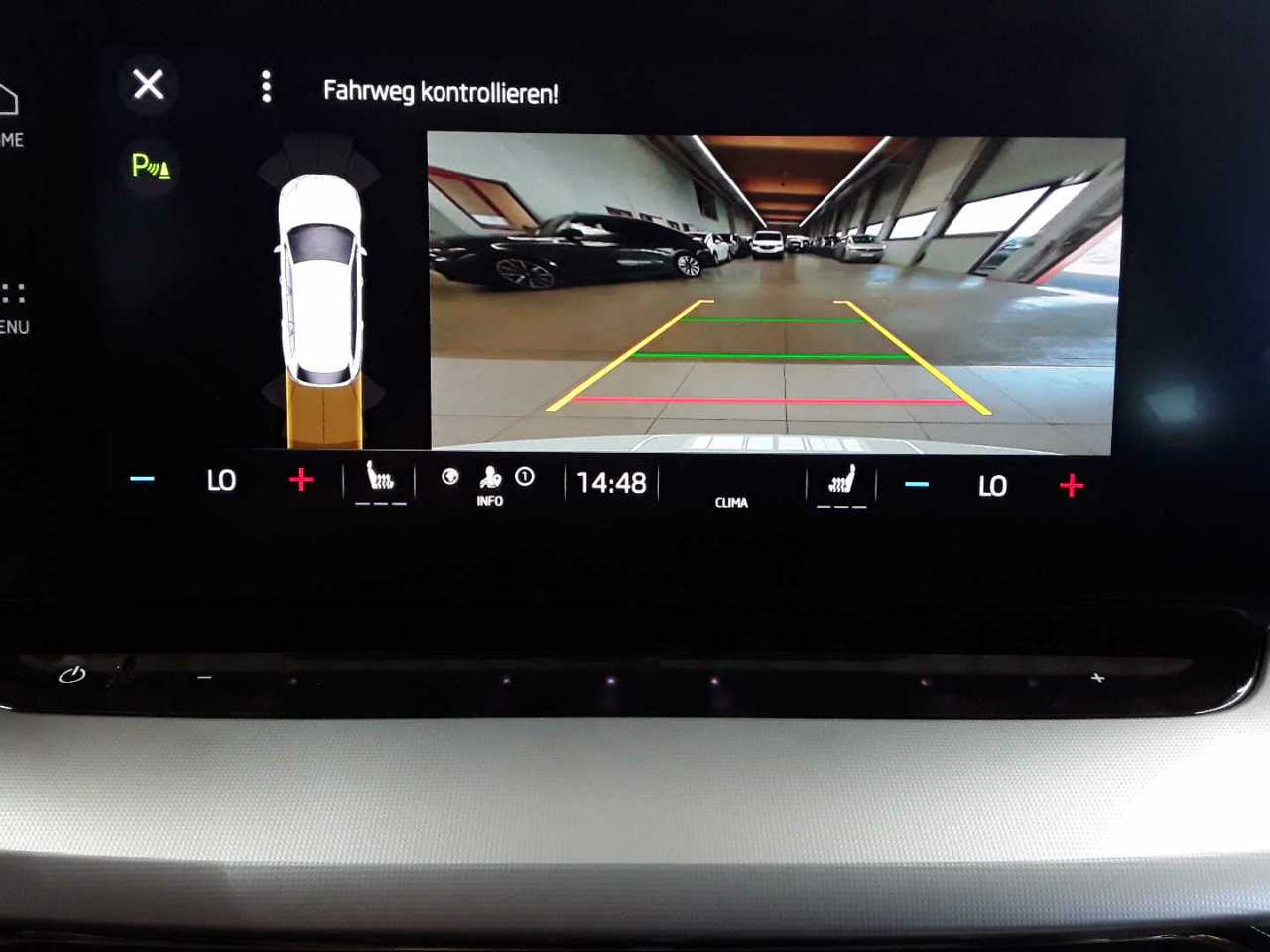 Skoda Octavia Combi 2.0 TDI DSG Clever 19