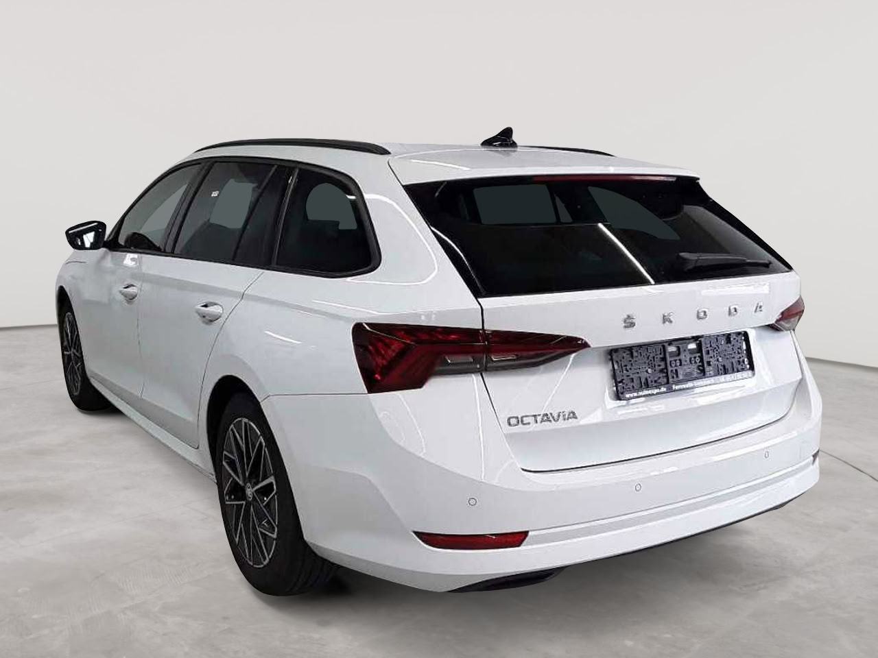 Skoda Octavia Combi 2.0 TDI DSG Clever 5