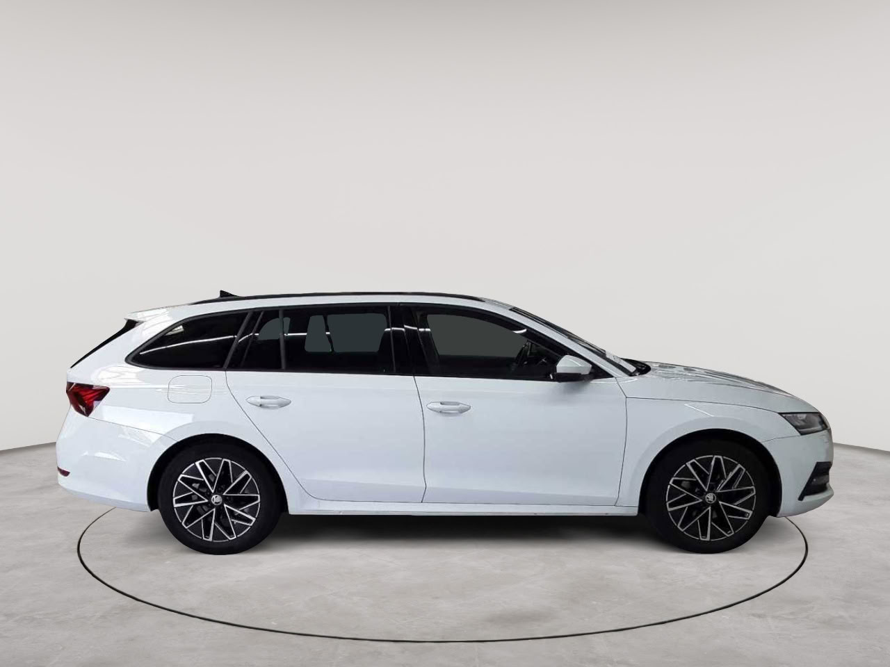 Skoda Octavia Combi 2.0 TDI DSG Clever 3