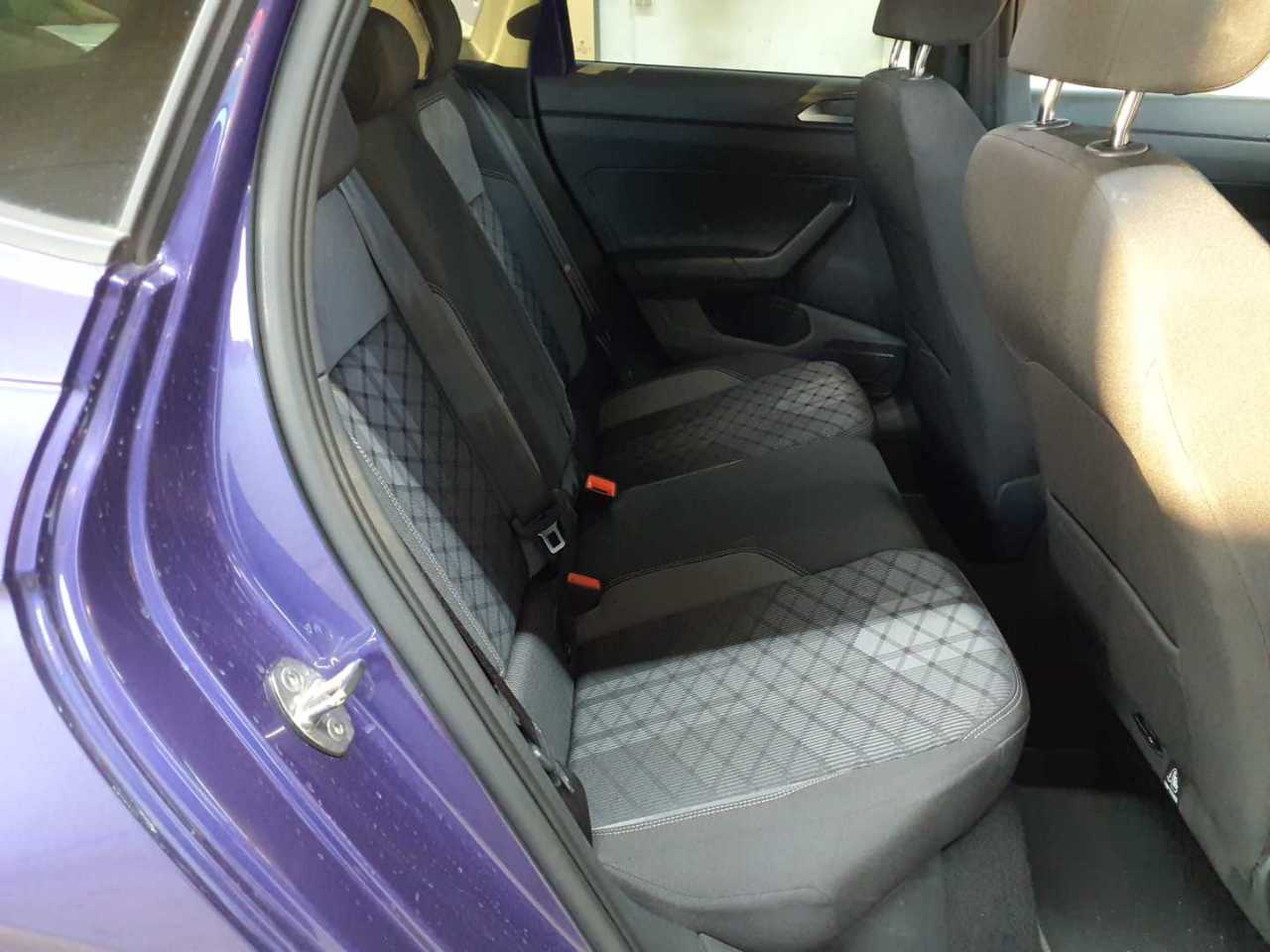 Vw Polo 1.0 TSI OPF DSG R-Line 13