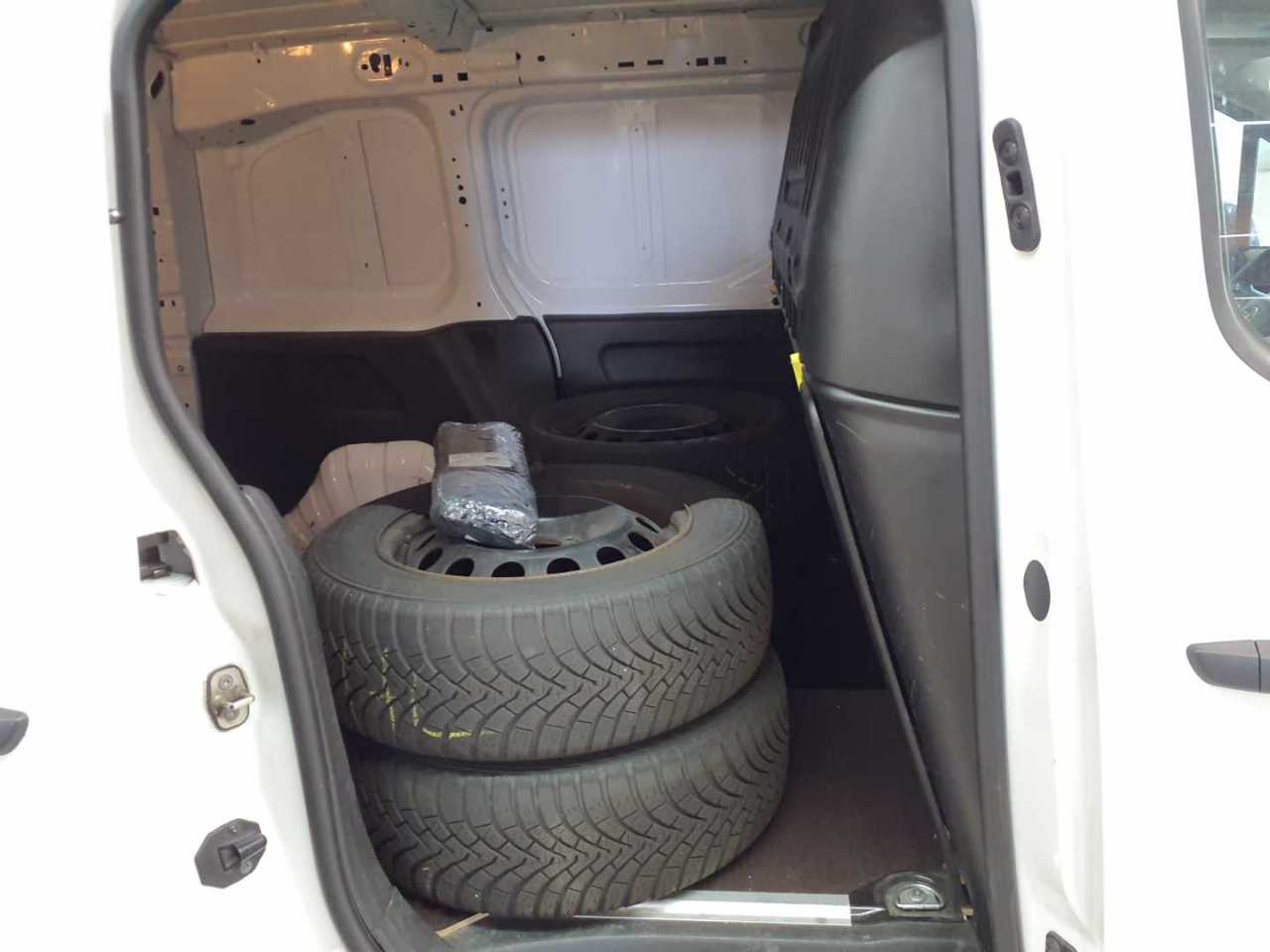 Opel Combo Cargo 1.5 D Edition 13