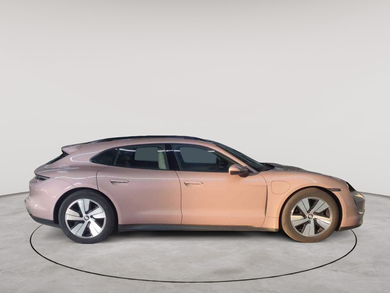 Porsche Taycan Sport Turismo 3