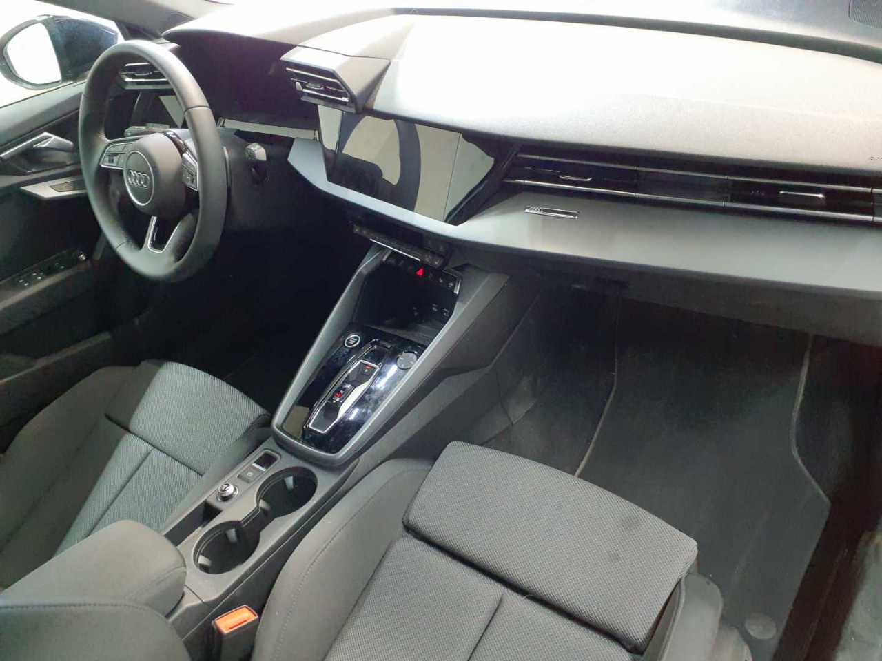 Audi A3 TFSIe 200 kW Sportback S tronic S line 9