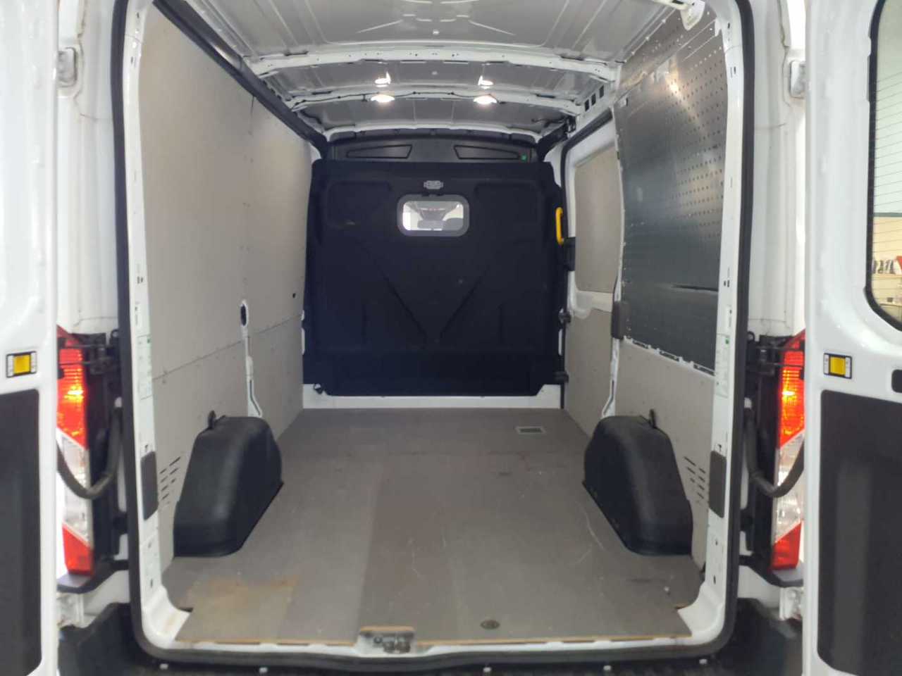 Ford Transit 330 L2H2 Lkw VA Trend 15