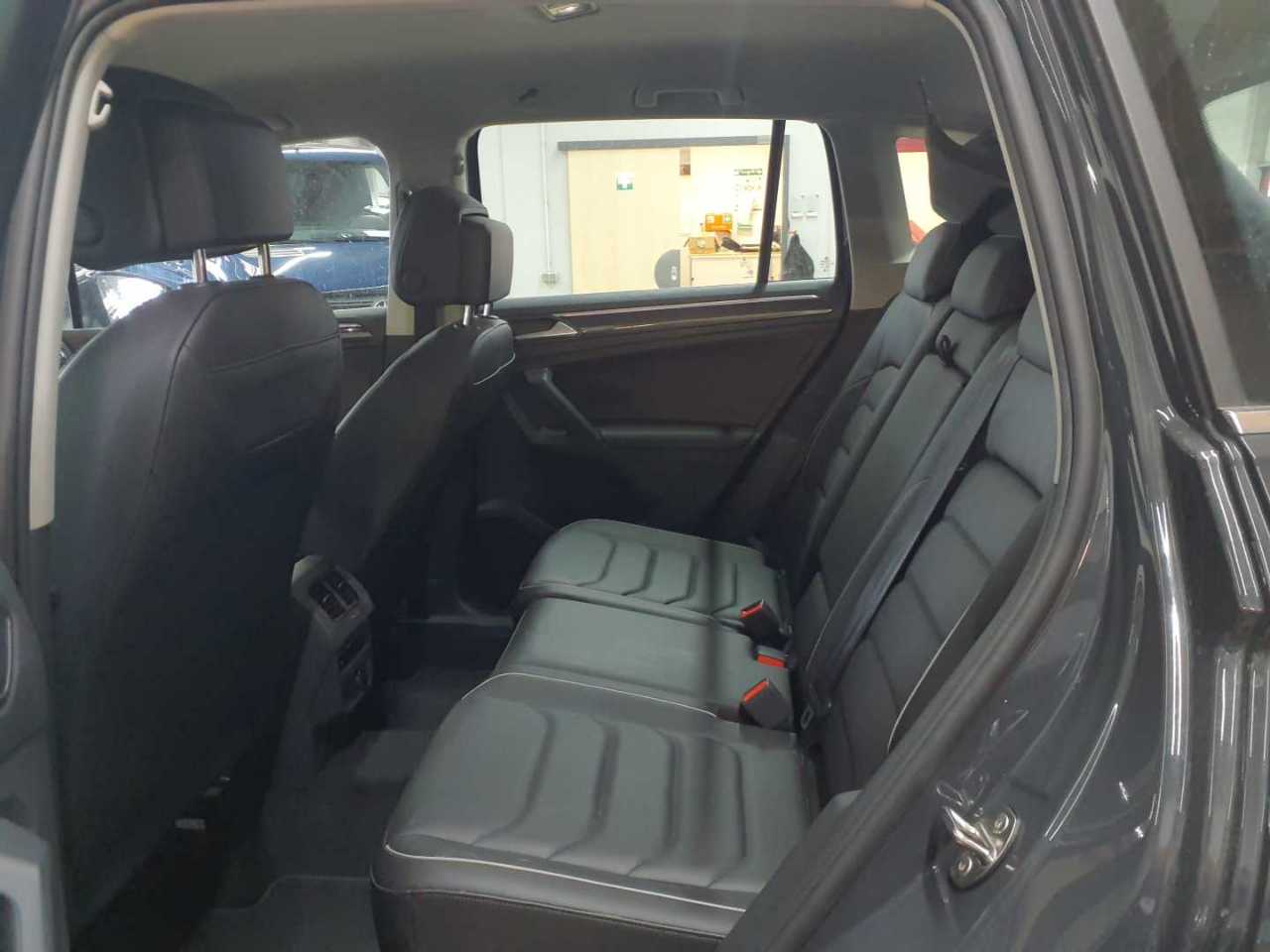Vw Tiguan 2.0 TDI SCR DSG Elegance 13