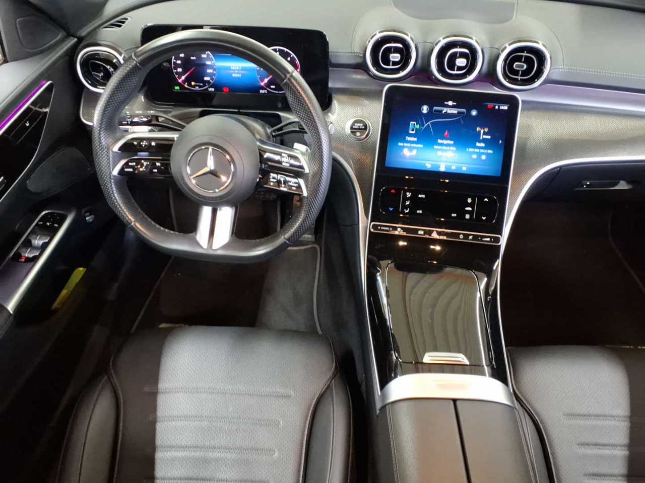 Mercedes-Benz C 220 d 4Matic T 9G-TRONIC AMG Line 10