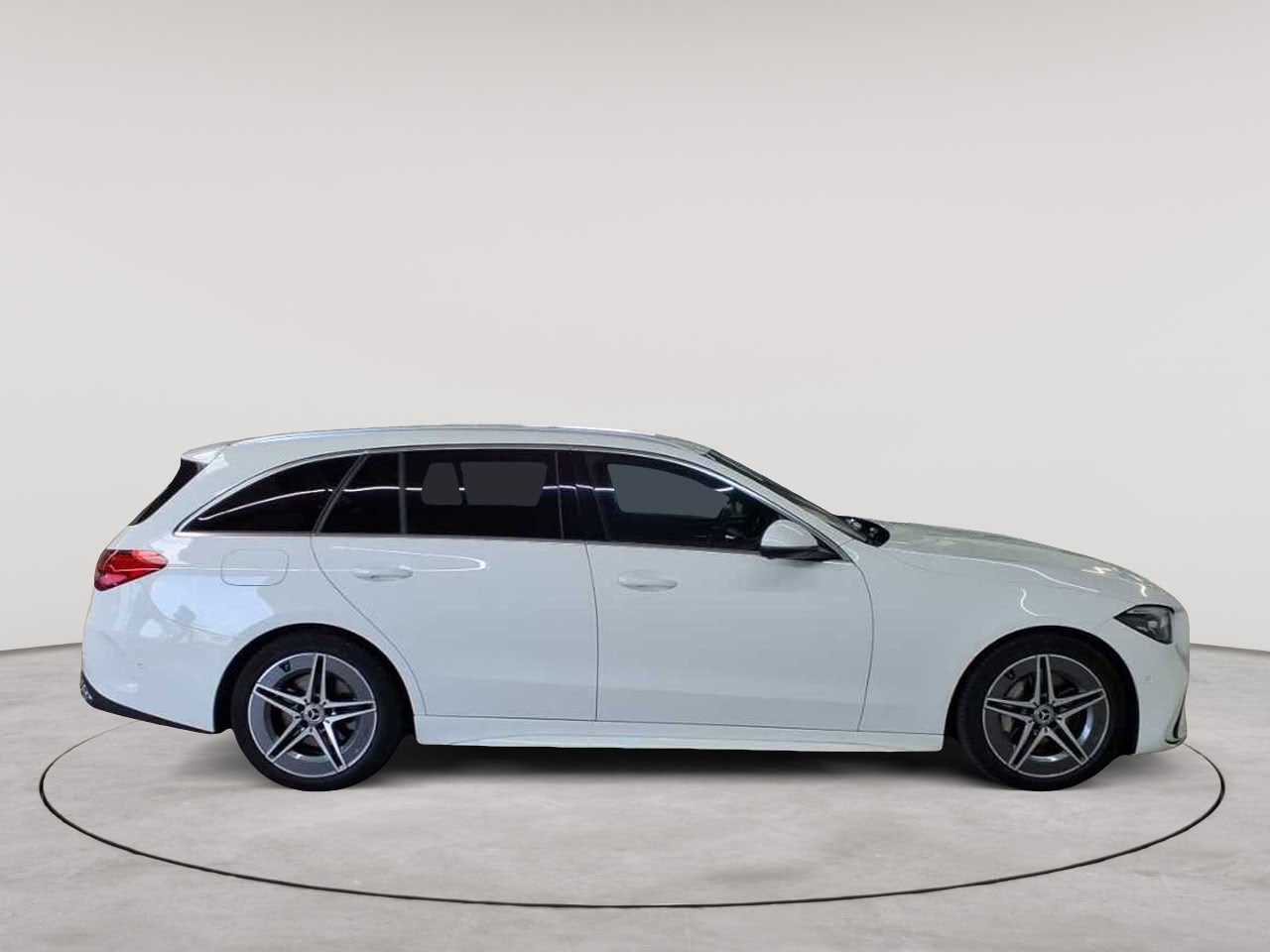 Mercedes-Benz C 220 d 4Matic T 9G-TRONIC AMG Line 3