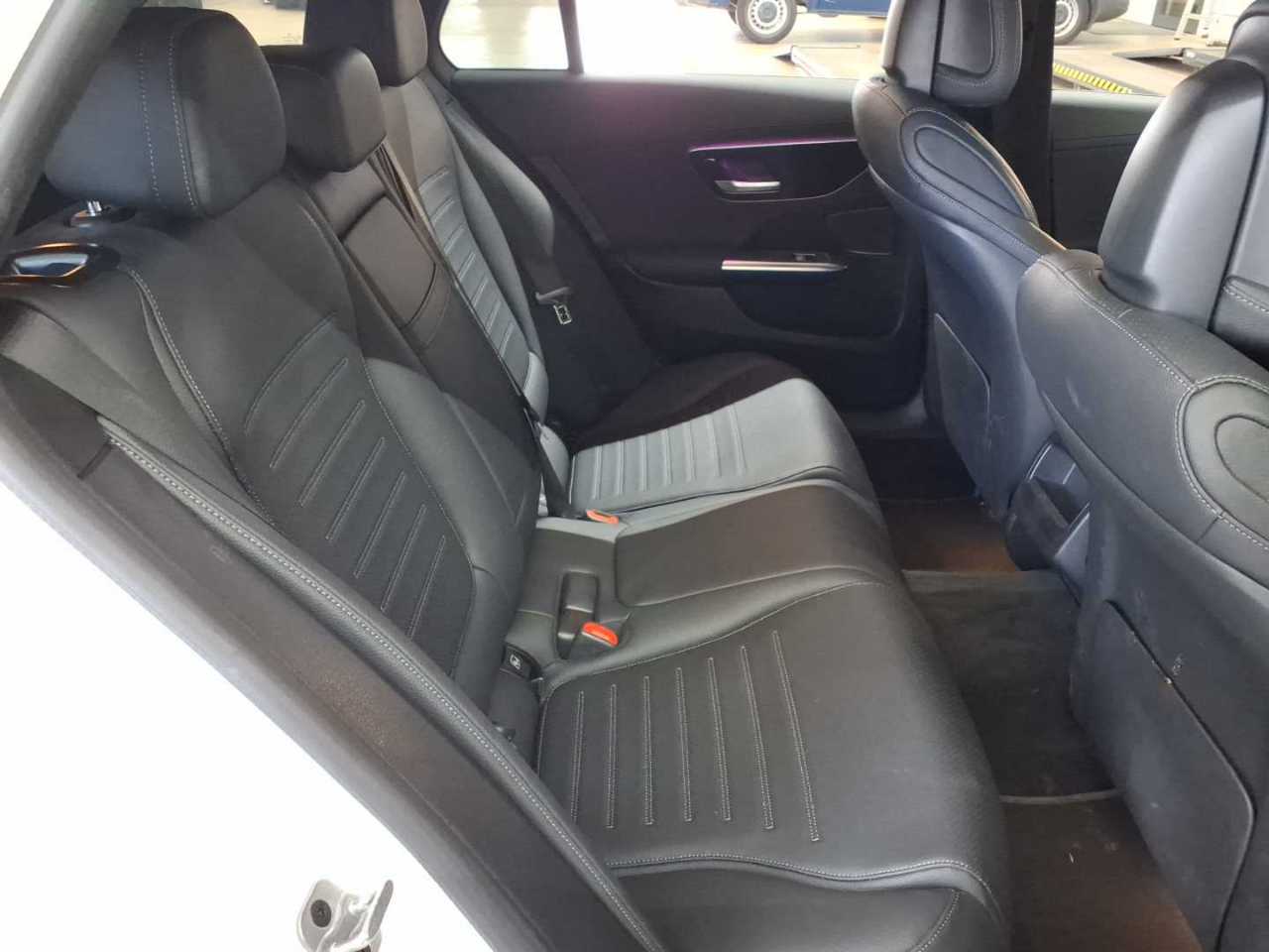 Mercedes-Benz C 220 d 4Matic T 9G-TRONIC AMG Line 14