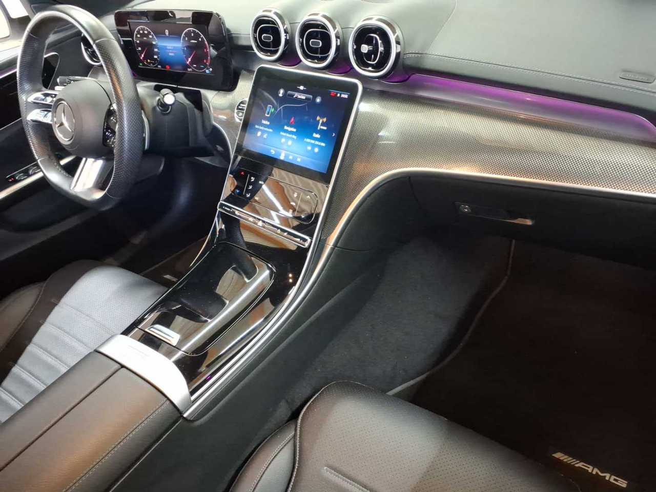 Mercedes-Benz C 220 d 4Matic T 9G-TRONIC AMG Line 9