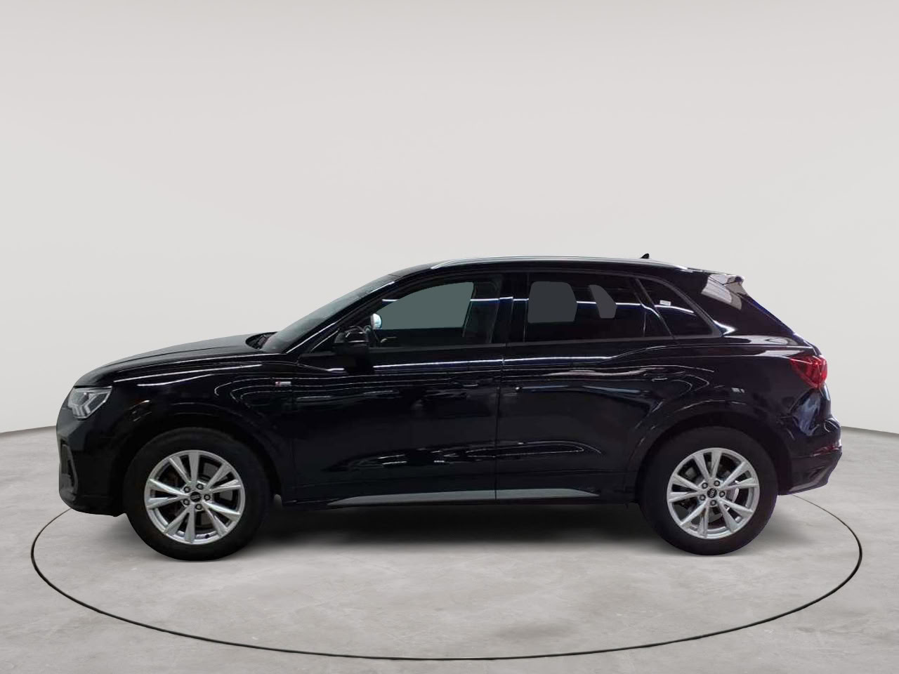 Audi Q3 45 TFSIe S tronic S line 6