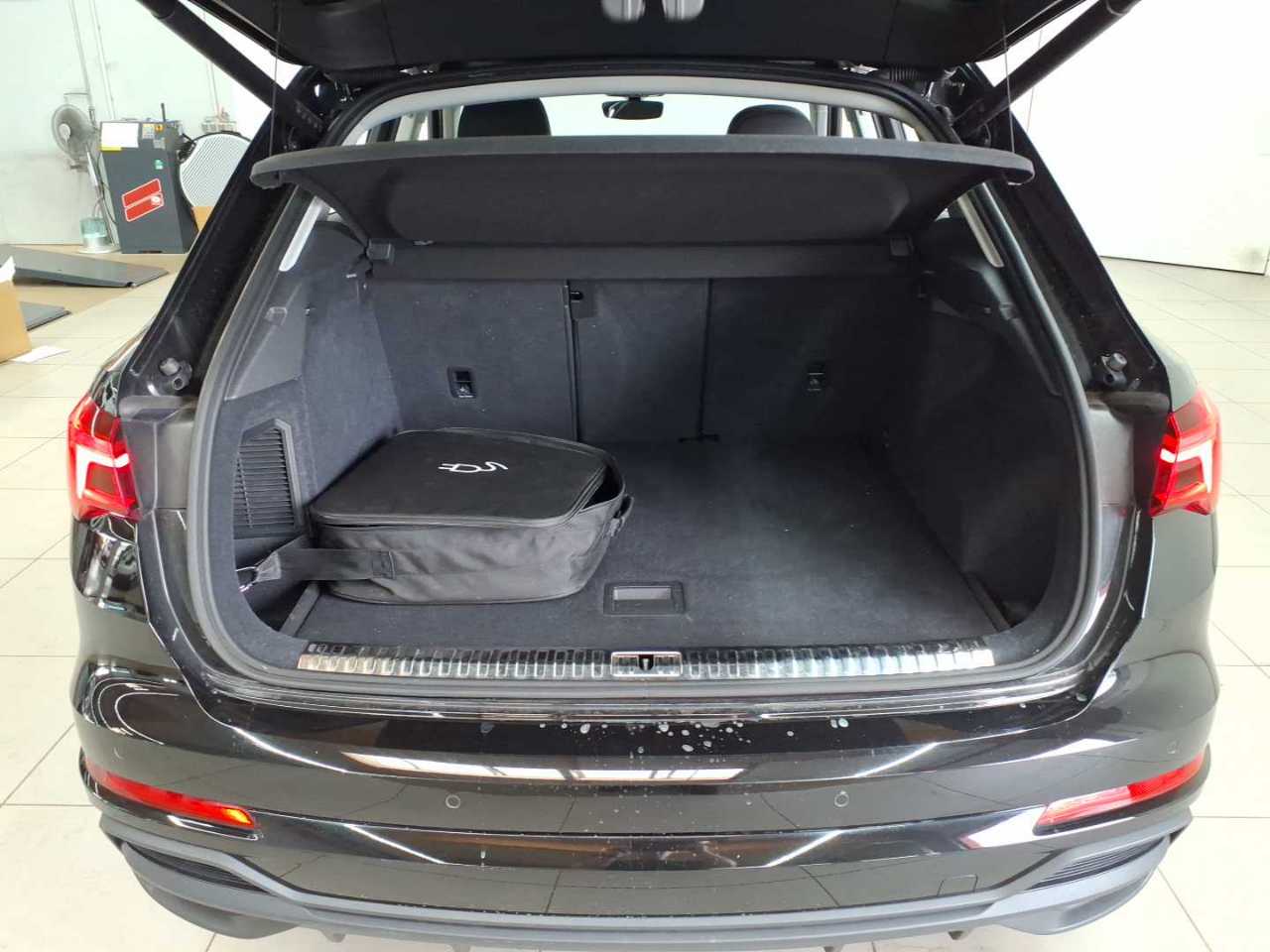 Audi Q3 45 TFSIe S tronic S line 15
