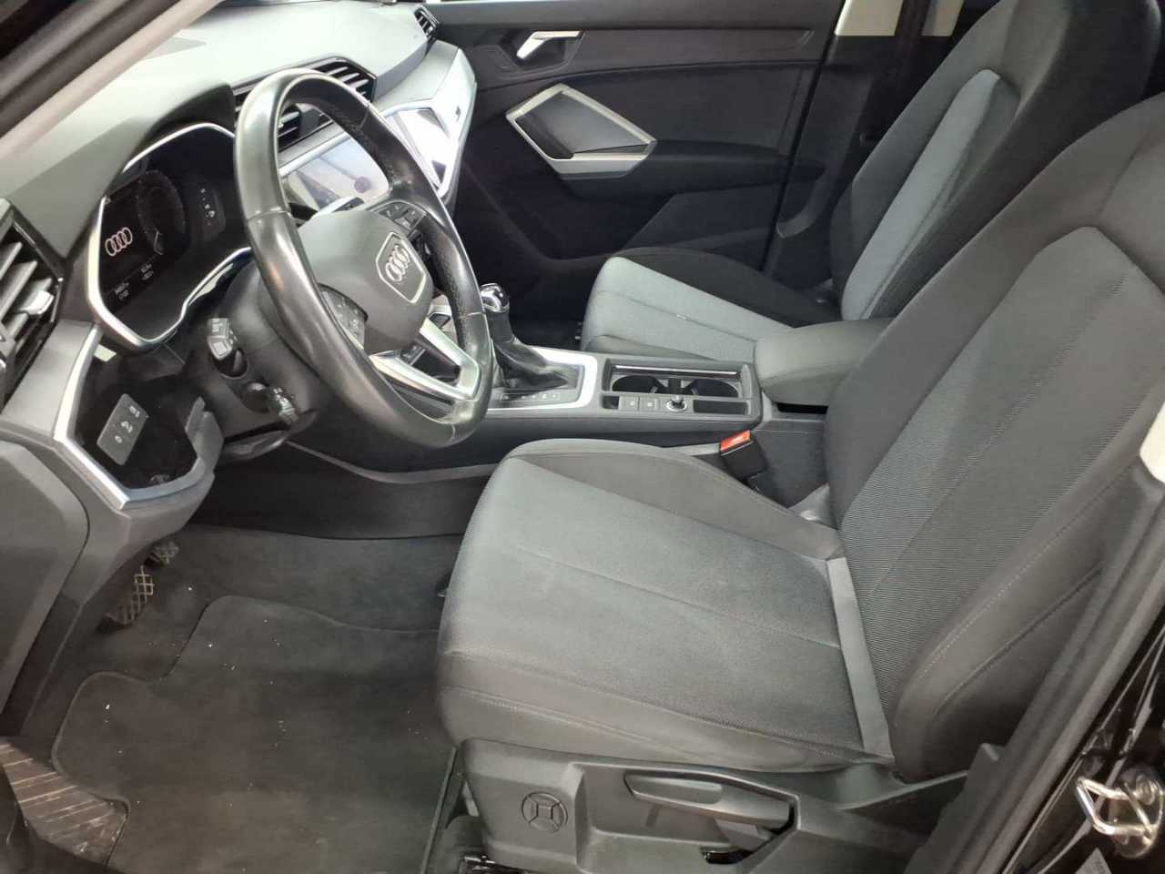 Audi Q3 45 TFSIe S tronic S line 7