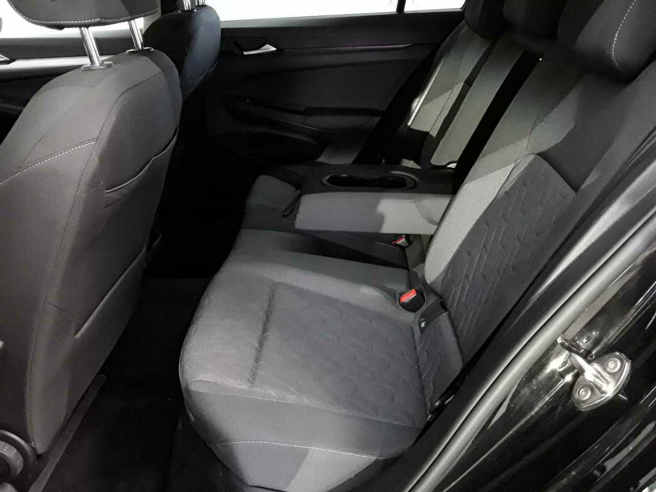 Vw Golf Variant 1.5 eTSI OPF DSG Life 13