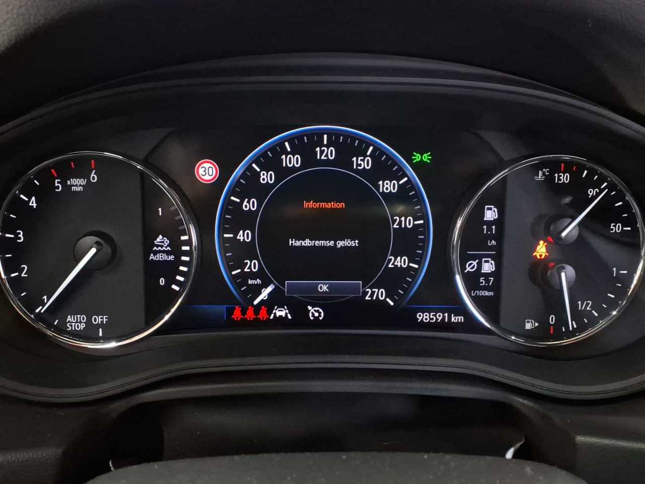 Opel Insignia Sports Tourer 2.0 Diesel Elegance 11