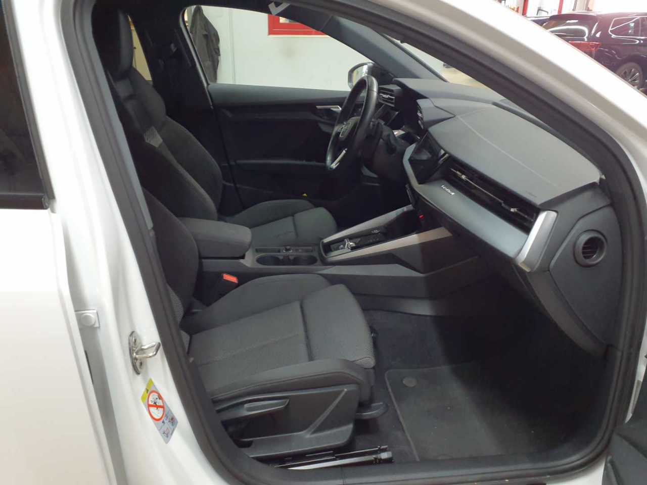 Audi A3 40 TDI Sportback quattro S tronic S line 8