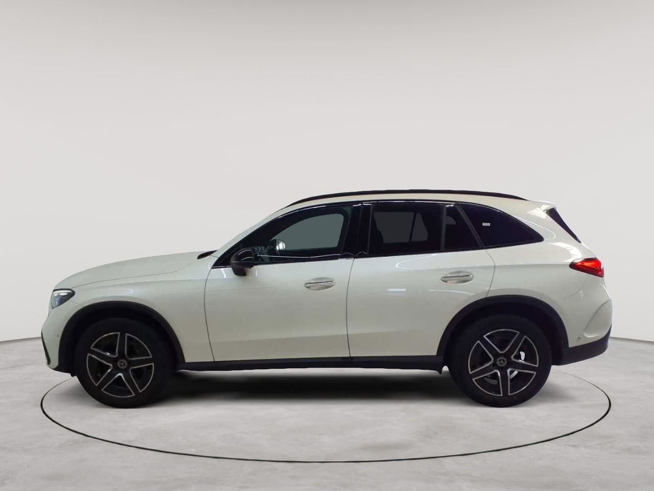 Mercedes-Benz GLC 220 d 4Matic 9G-TRONIC AMG Line Advanced 6