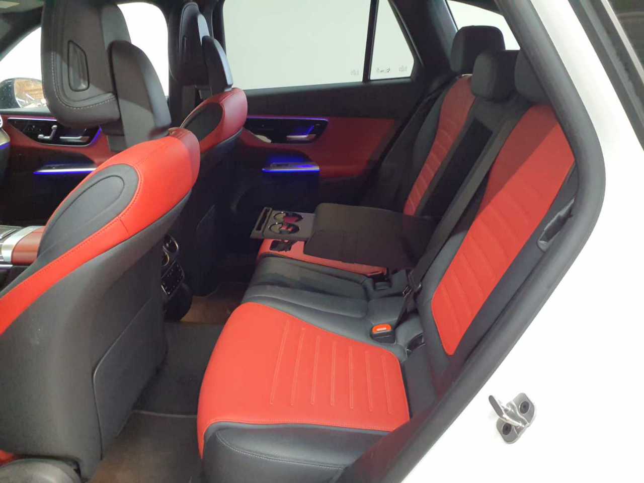 Mercedes-Benz GLC 220 d 4Matic 9G-TRONIC AMG Line Advanced 14