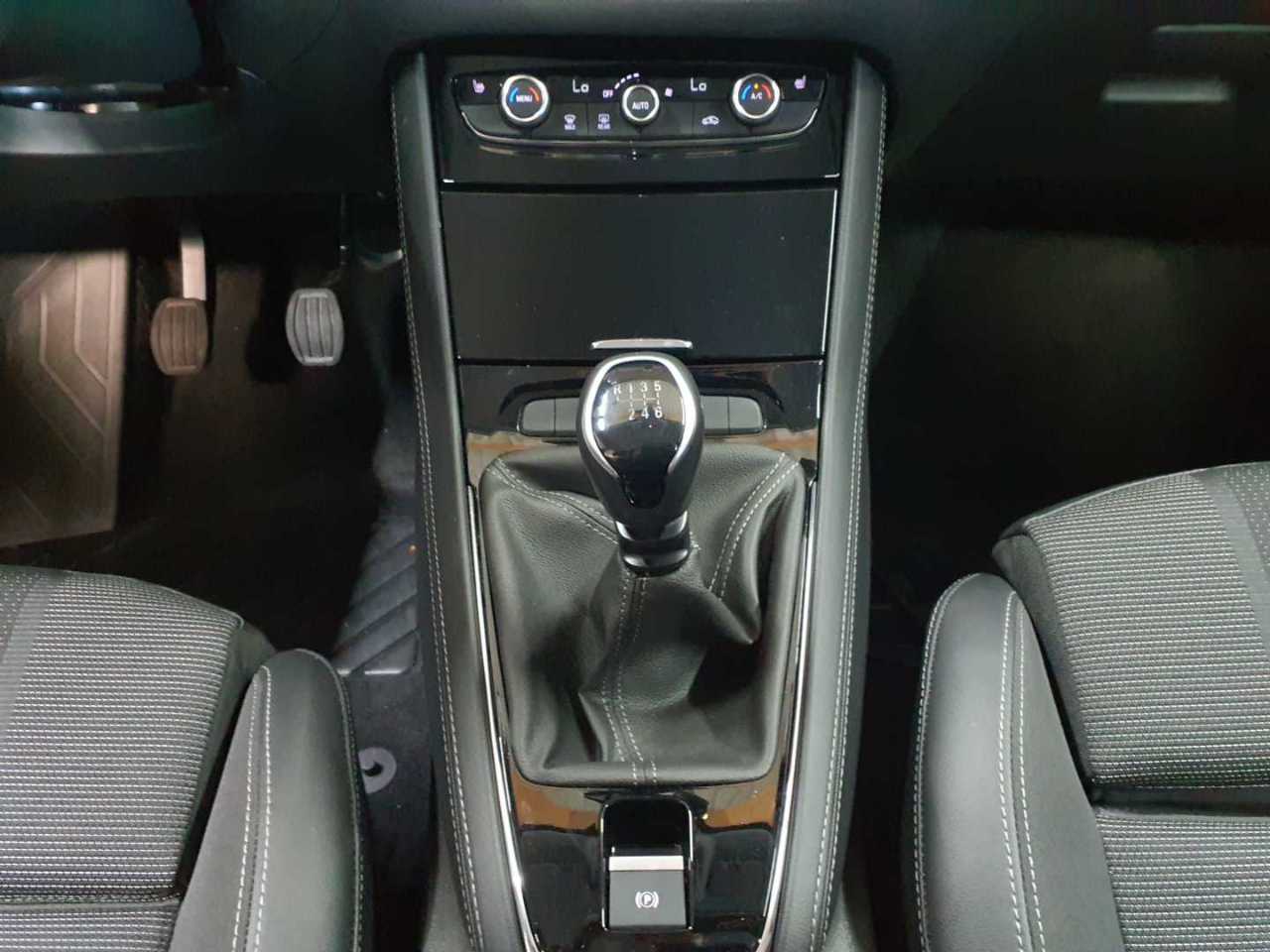 Opel Grandland 1.2 DI GS 10