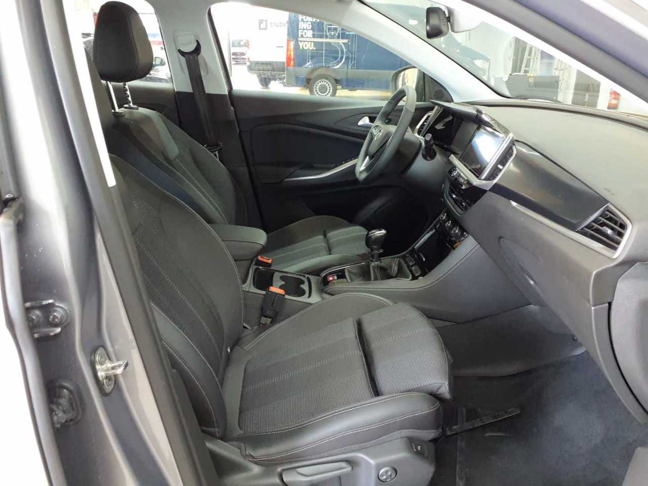 Opel Grandland 1.2 DI GS 7