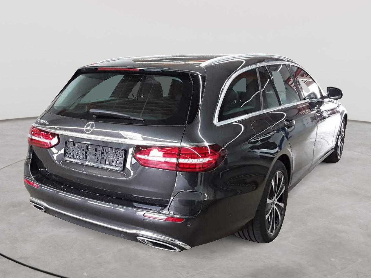 Mercedes-Benz E 300 e T 9G-TRONIC Avantgarde 4