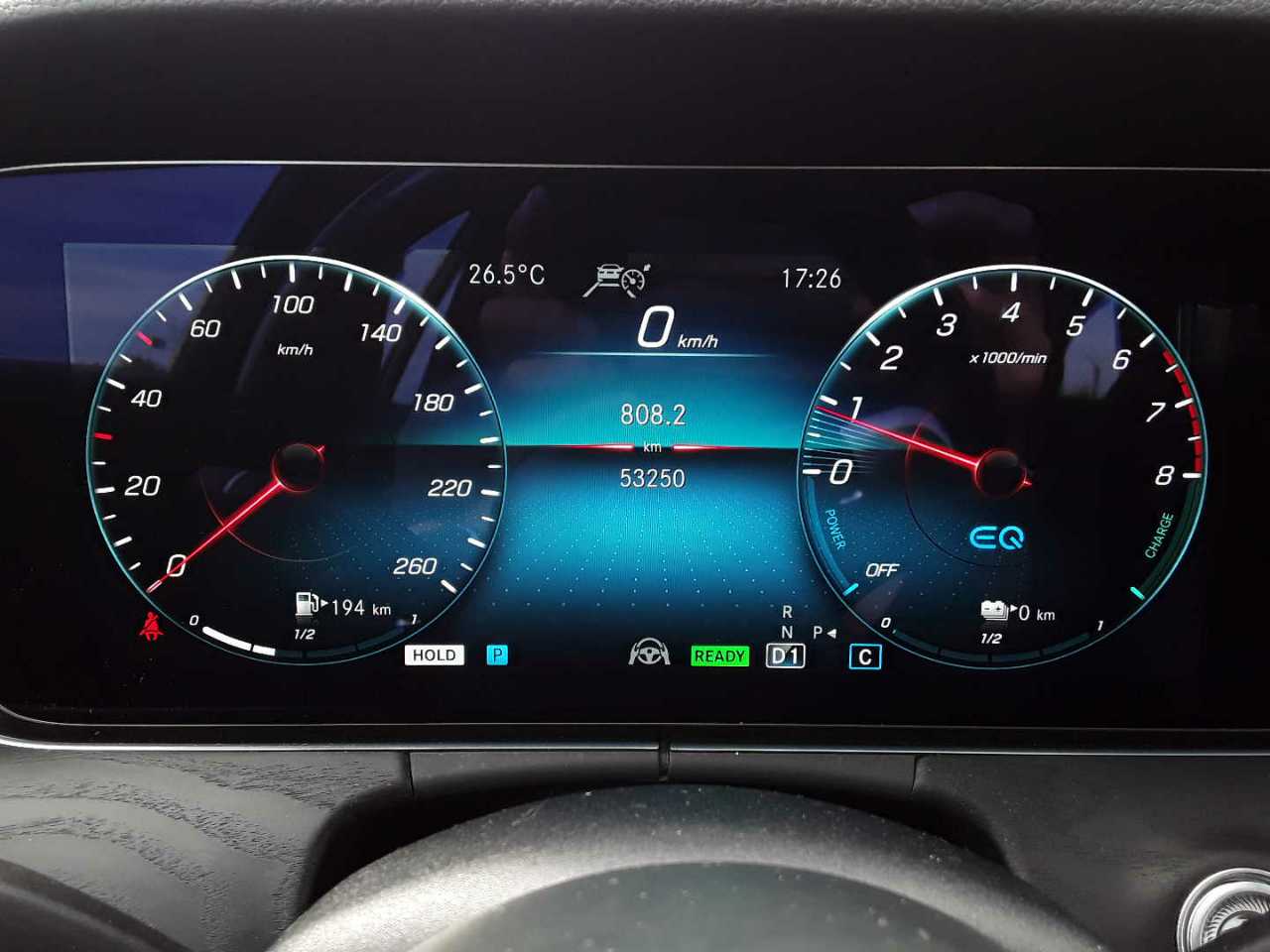 Mercedes-Benz E 300 e T 9G-TRONIC Avantgarde 11