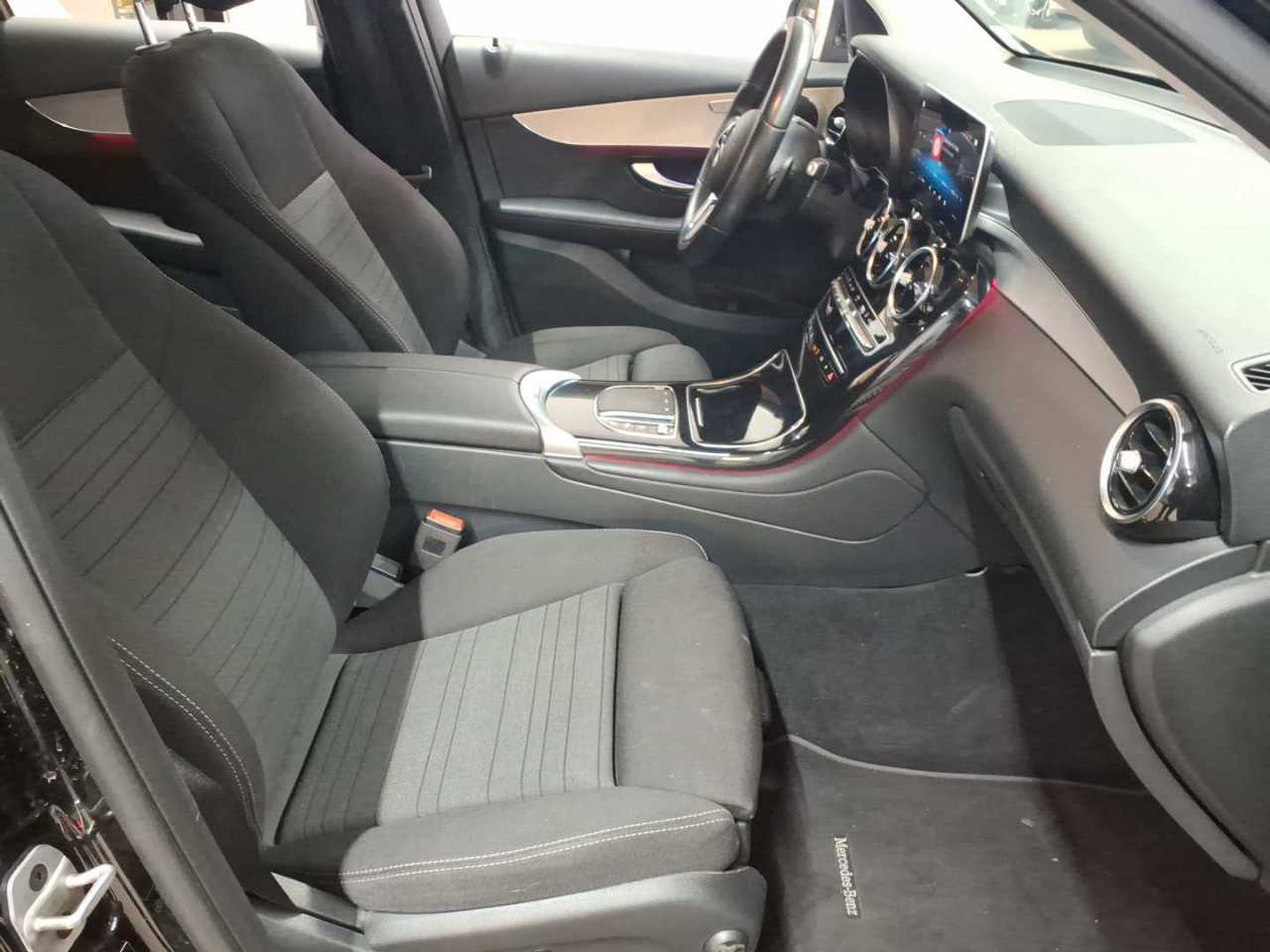 Mercedes-Benz GLC 300 de 4Matic 9G-TRONIC 8