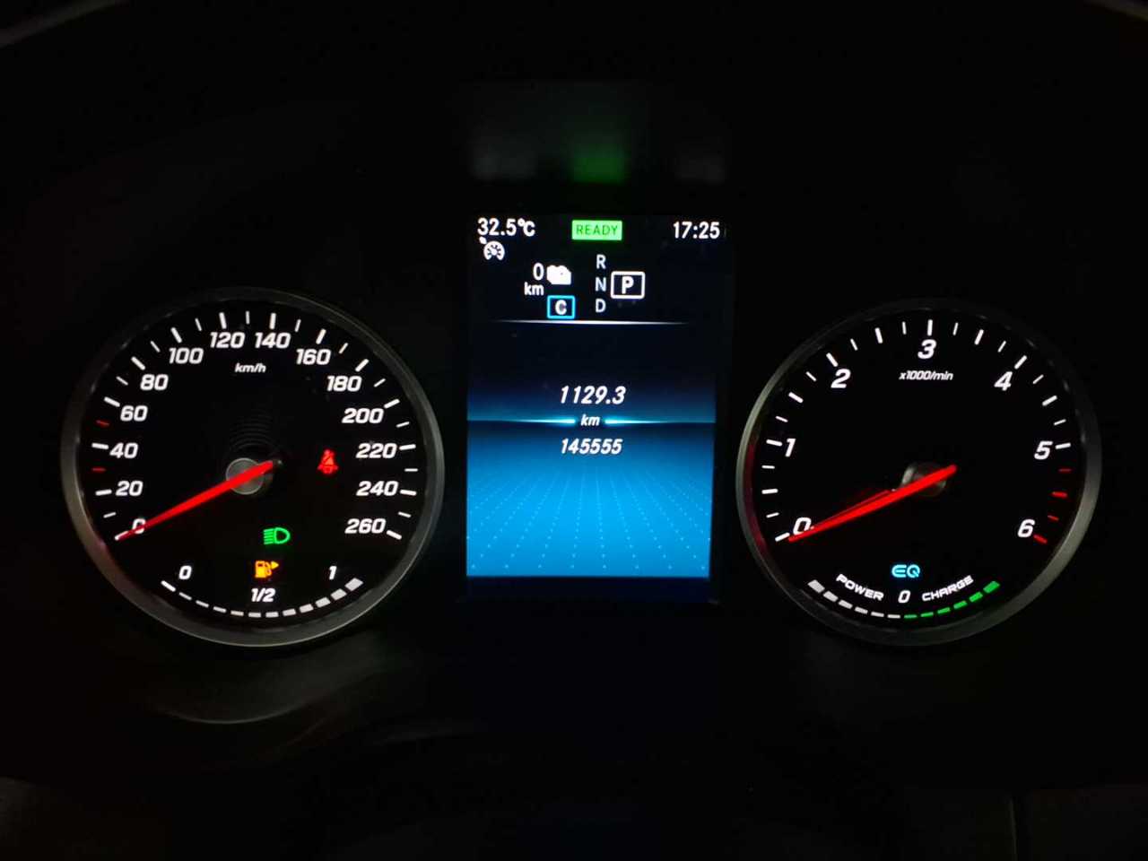 Mercedes-Benz GLC 300 de 4Matic 9G-TRONIC 11