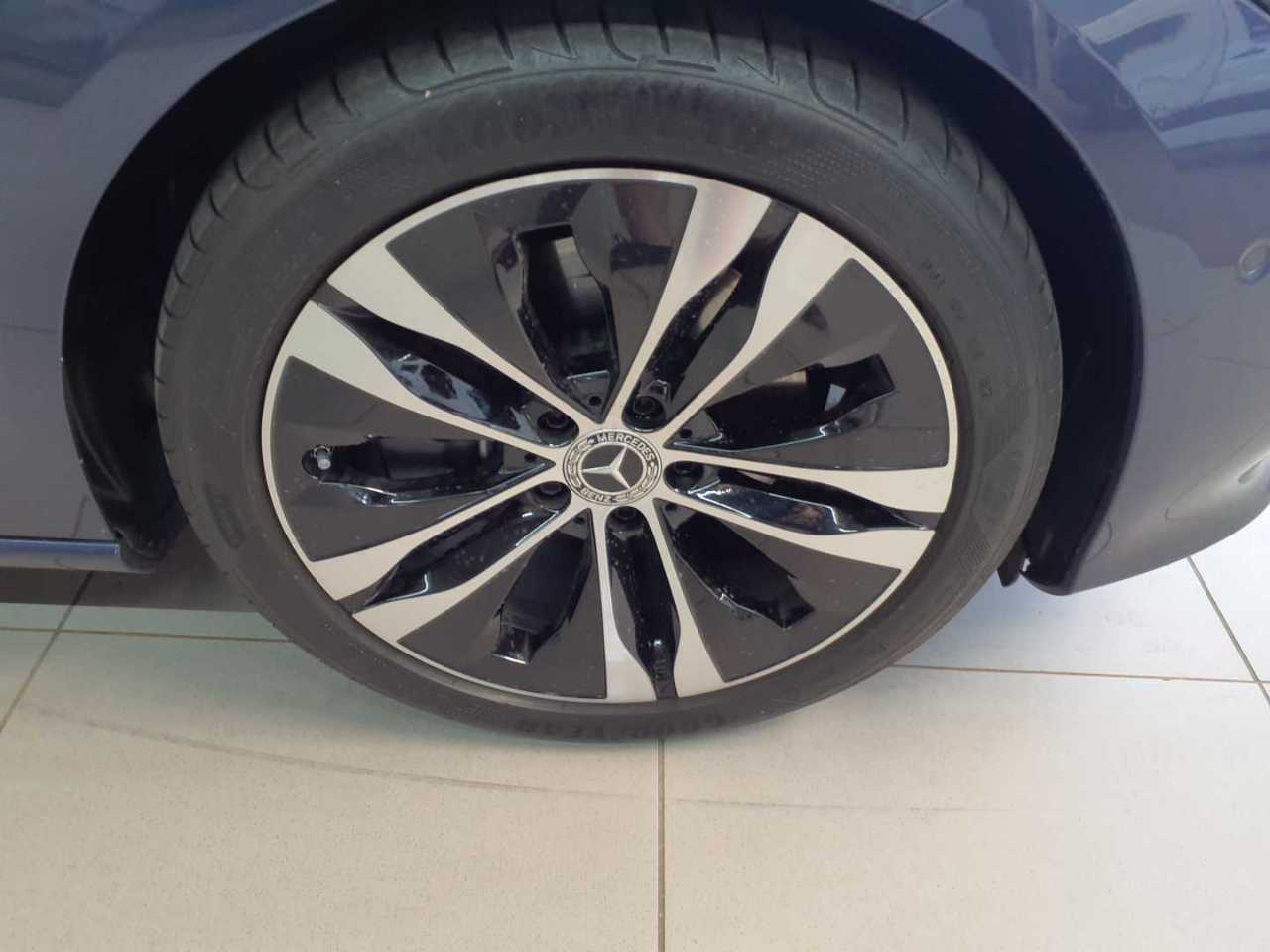 Mercedes-Benz C 200 d T 9G-TRONIC 17