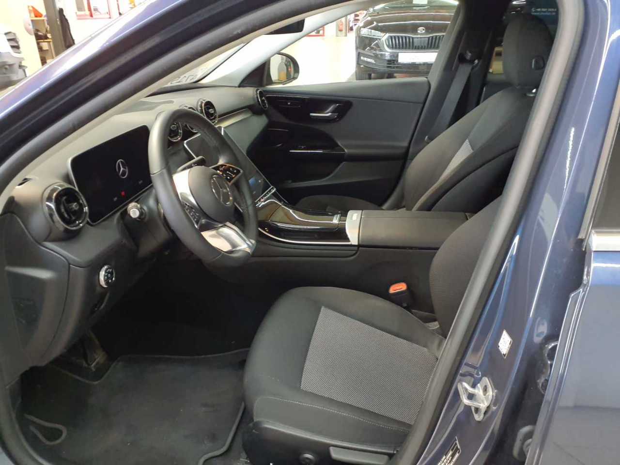 Mercedes-Benz C 200 d T 9G-TRONIC 7