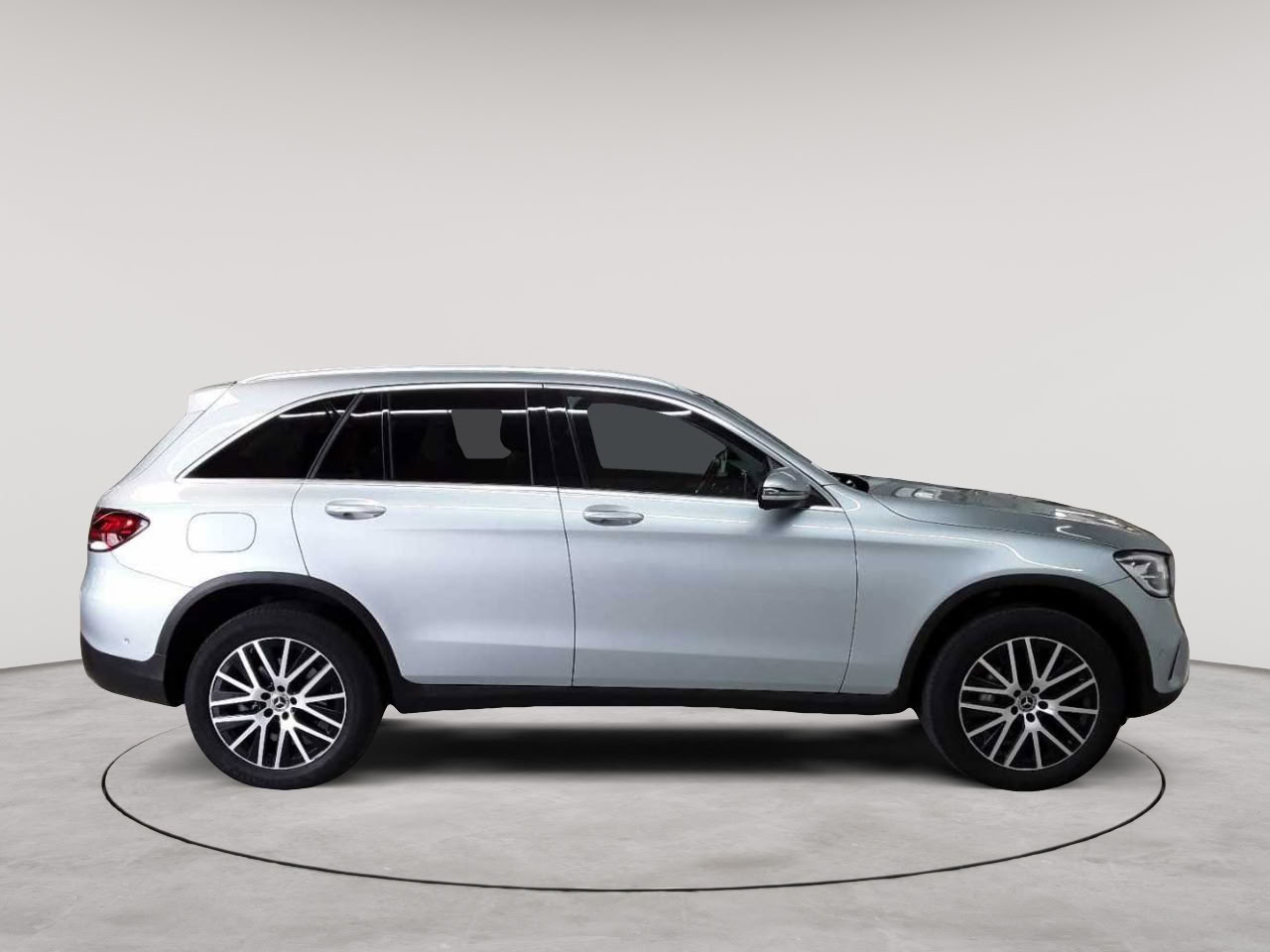 Mercedes-Benz GLC 300 de 4Matic 9G-TRONIC 3