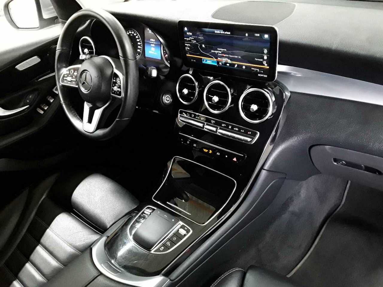 Mercedes-Benz GLC 300 de 4Matic 9G-TRONIC 9