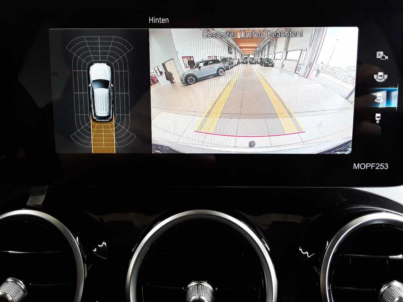 Mercedes-Benz GLC 300 de 4Matic 9G-TRONIC 16
