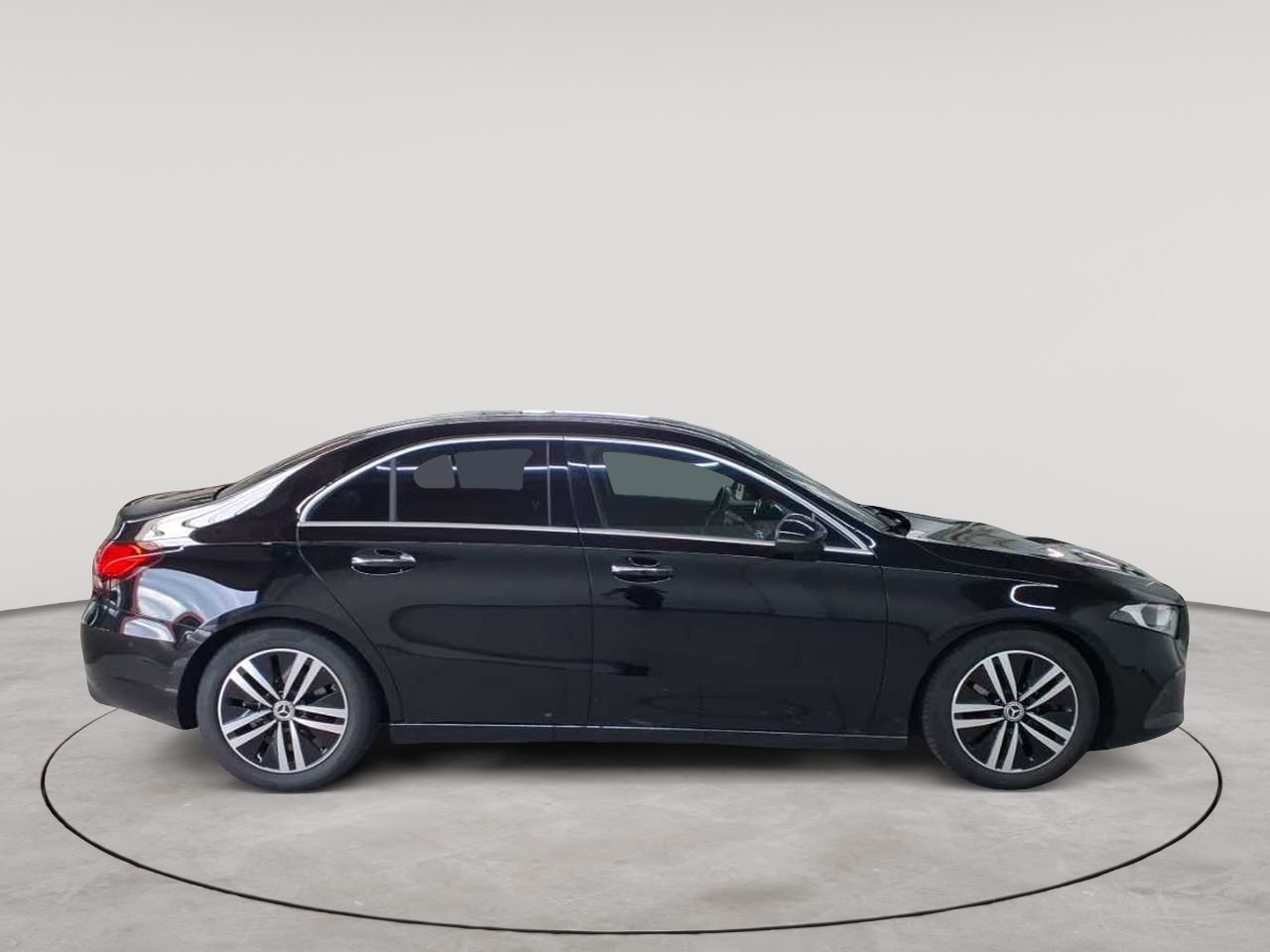 Mercedes-Benz A 220 d 8G-DCT Progressive 3