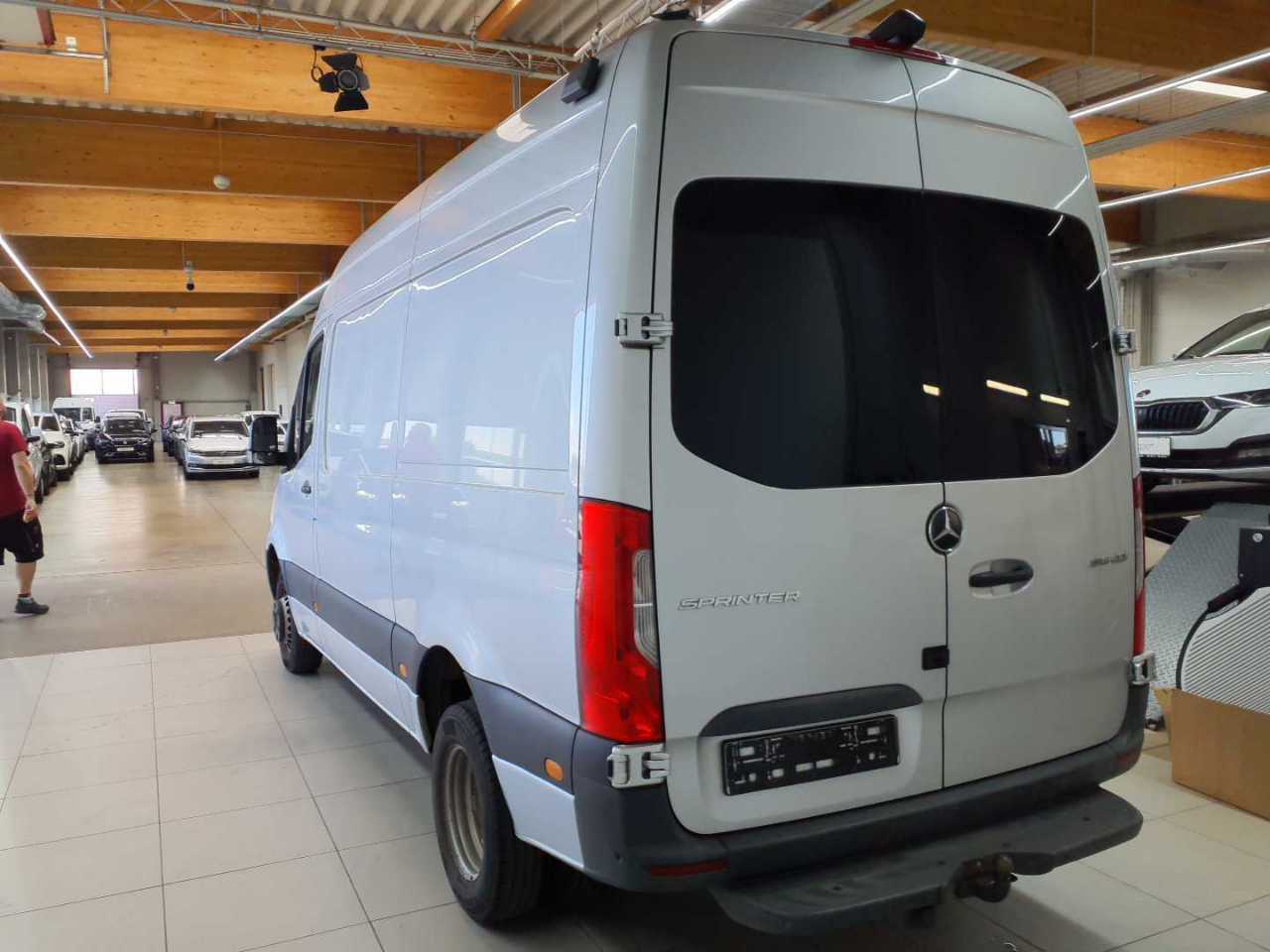 Mercedes-Benz 516 CDI Sprinter Standard HA 5