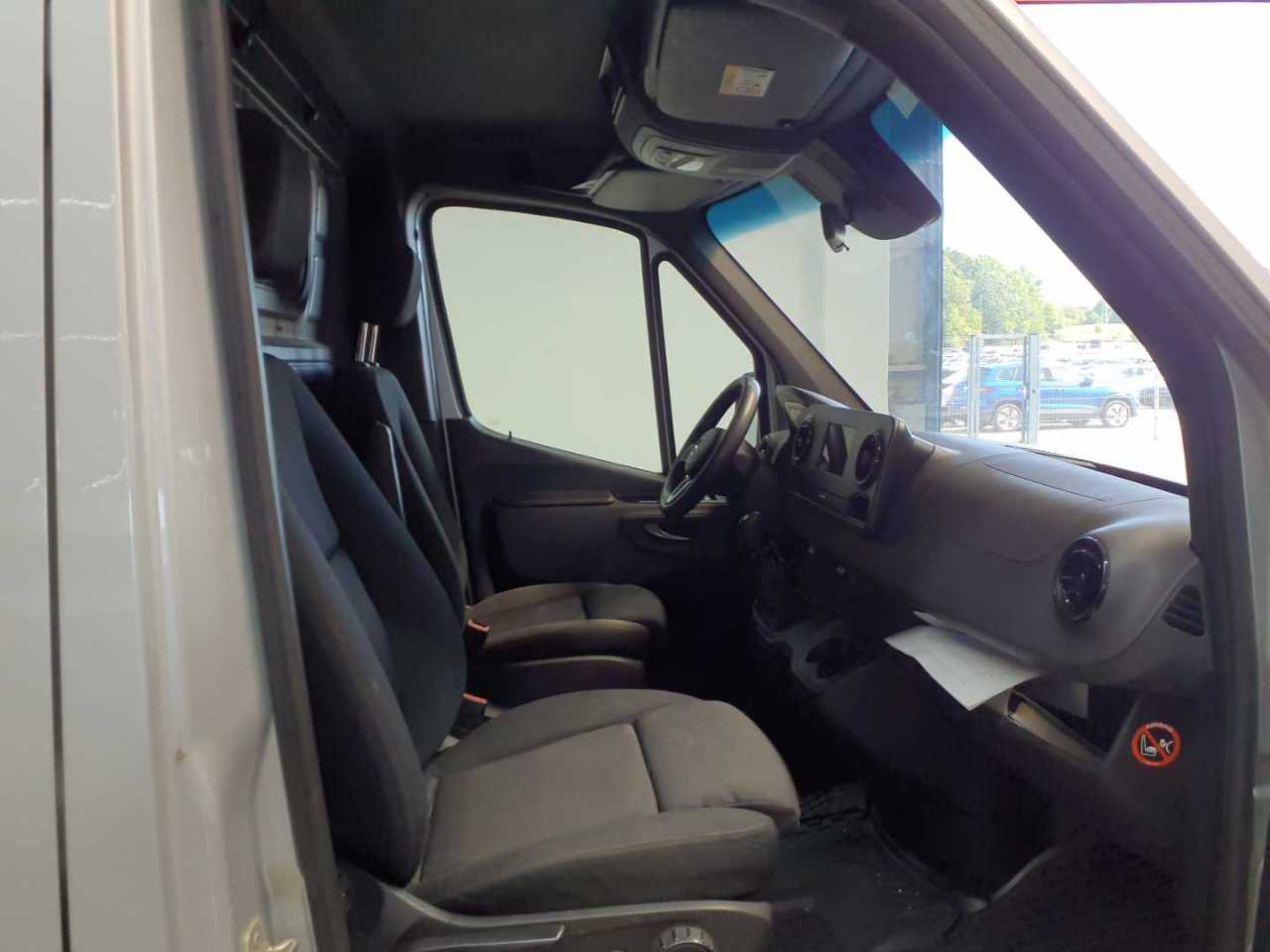 Mercedes-Benz 516 CDI Sprinter Standard HA 8