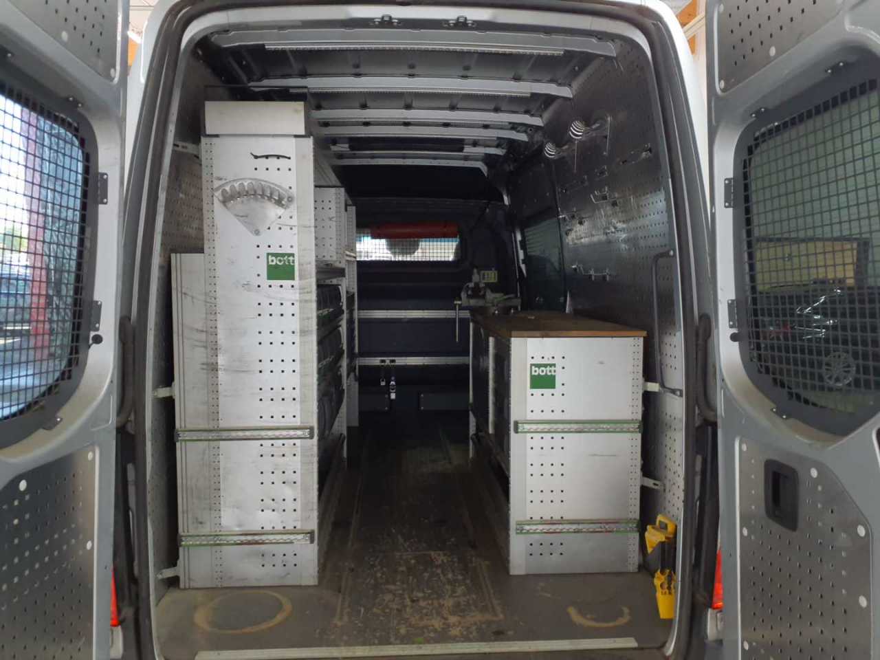 Mercedes-Benz 516 CDI Sprinter Standard HA 15