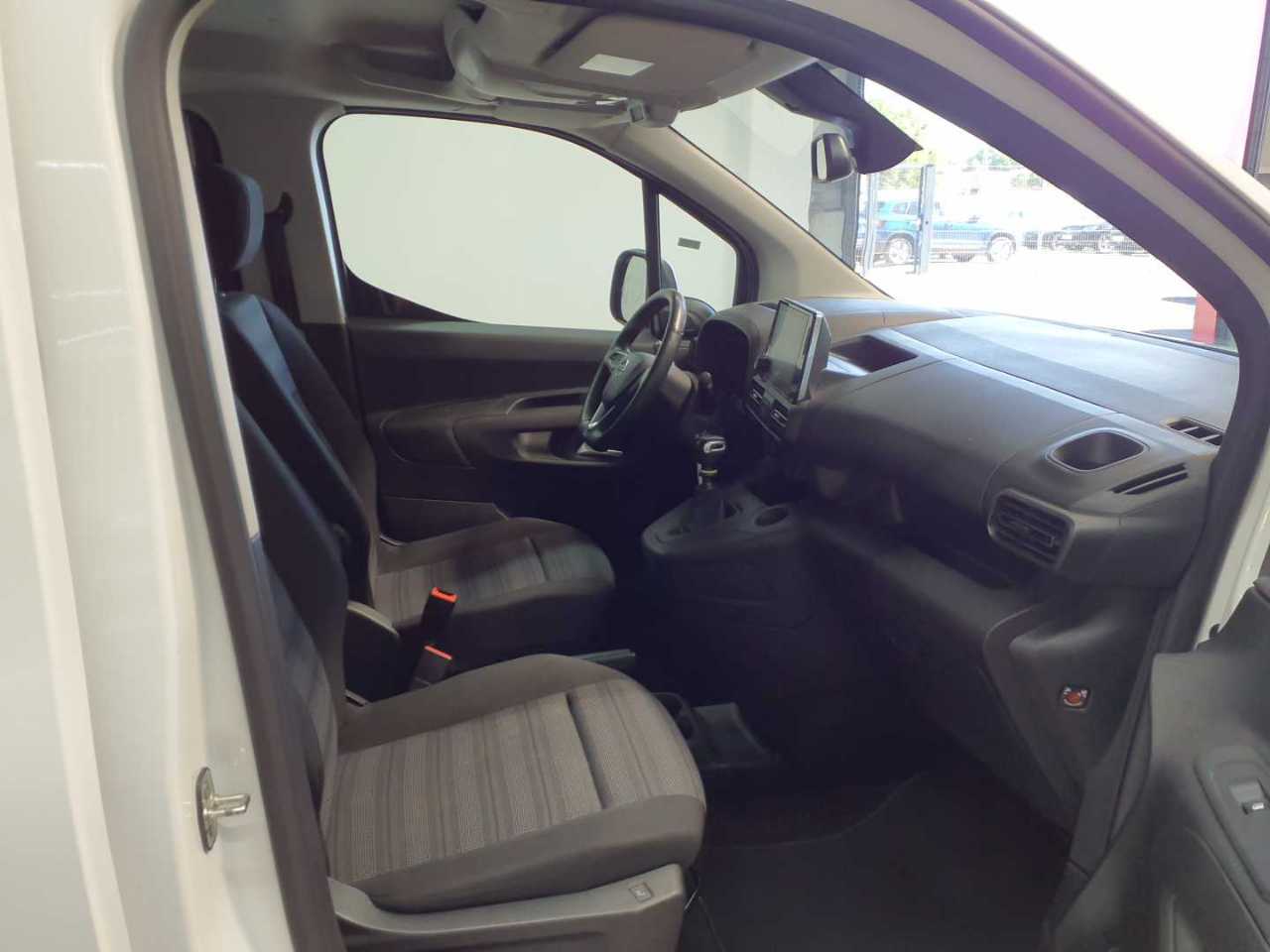 Opel Combo Life 1.5 D Start/Stop Edition 8