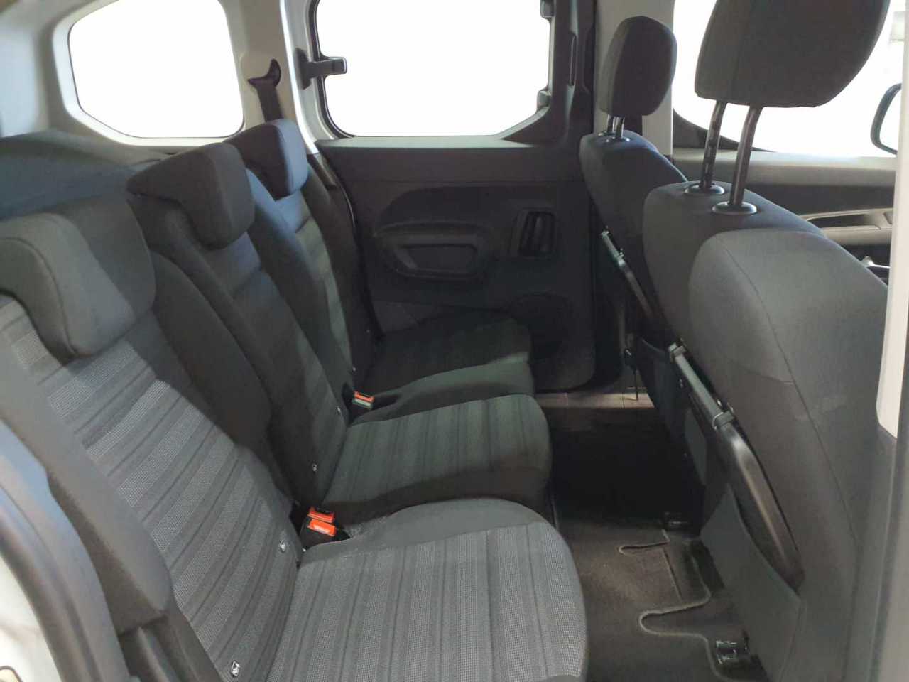 Opel Combo Life 1.5 D Start/Stop Edition 14
