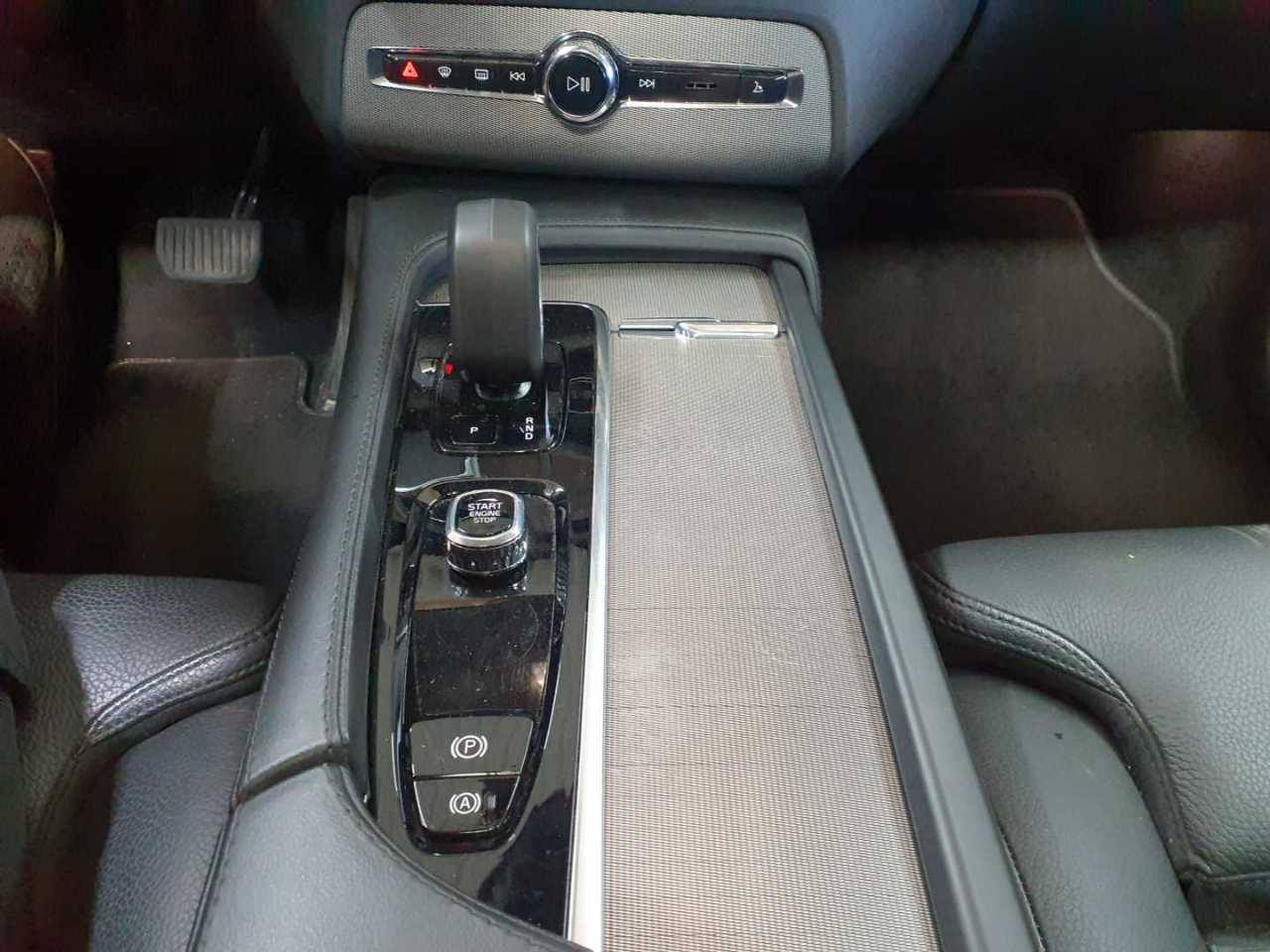 Volvo XC90 T8 AWD Recharge Plus Bright 10