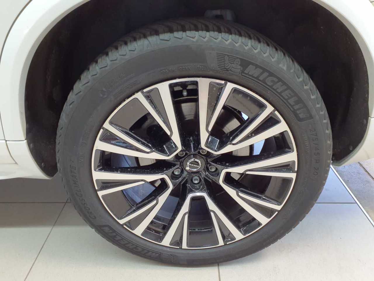 Volvo XC90 T8 AWD Recharge Plus Bright 17