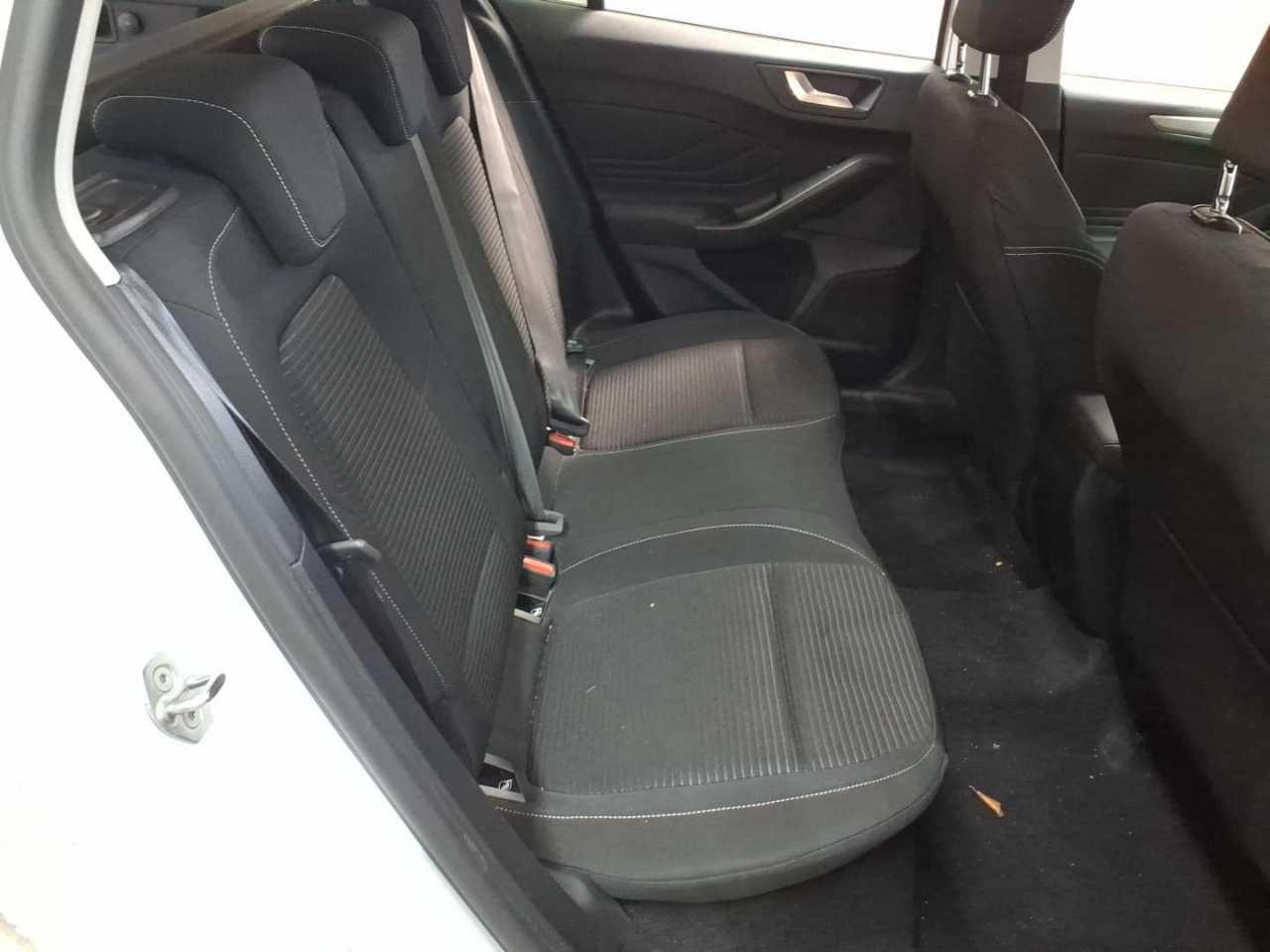 Ford Focus Turnier 1.5 EcoBlue Start-Stopp-System Aut. TITANIUM 14