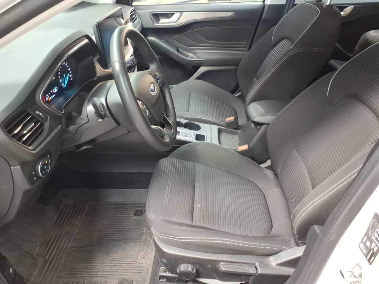 Ford Focus Turnier 1.5 EcoBlue Start-Stopp-System Aut. TITANIUM 7