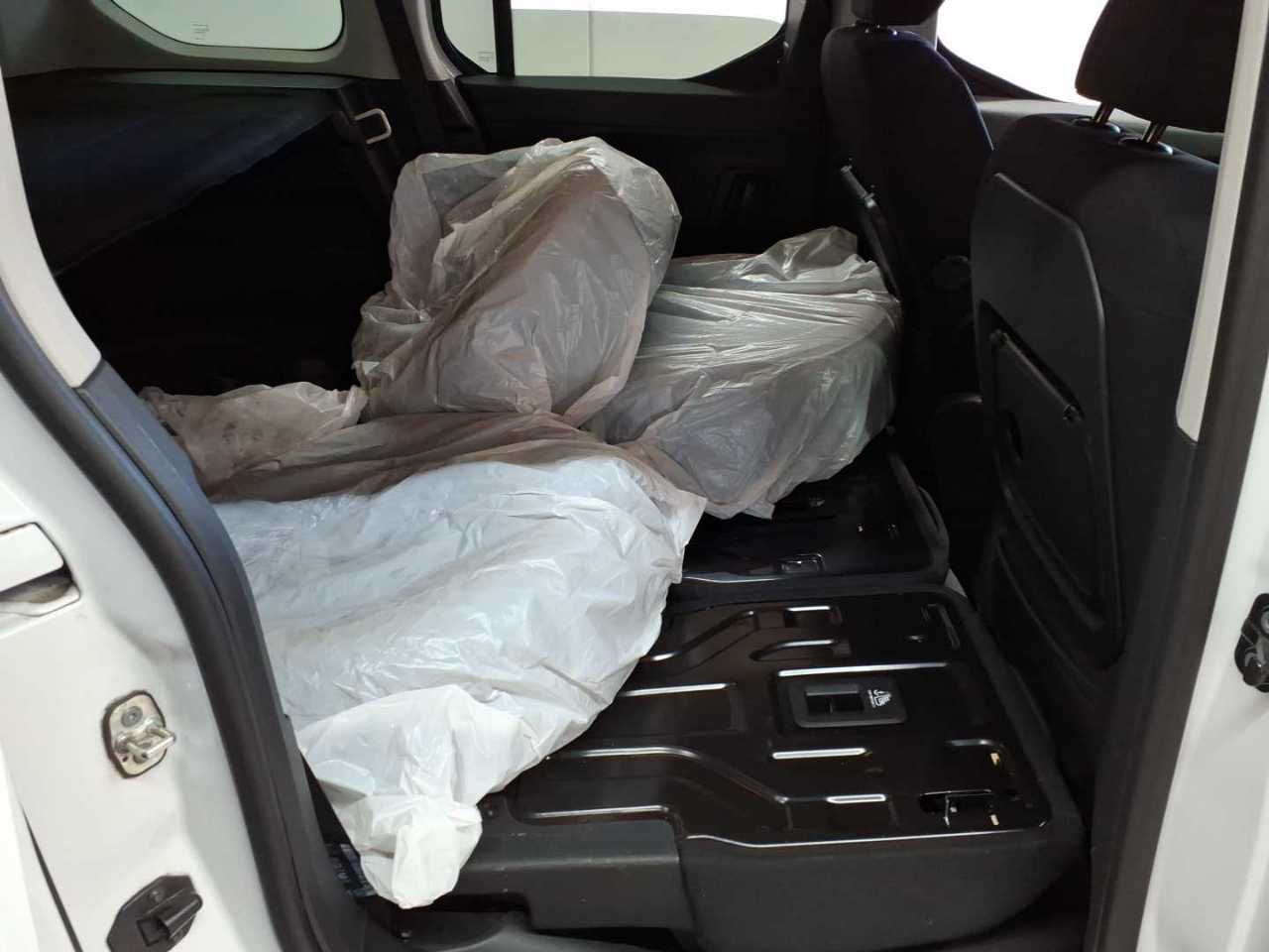 Opel Combo Life 1.5 D Start/Stop Elegance 14