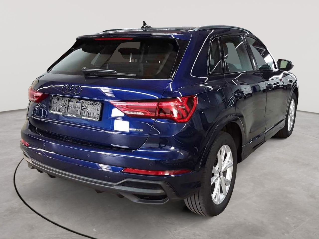 Audi Q3 35 TDI quattro S tronic S line 4