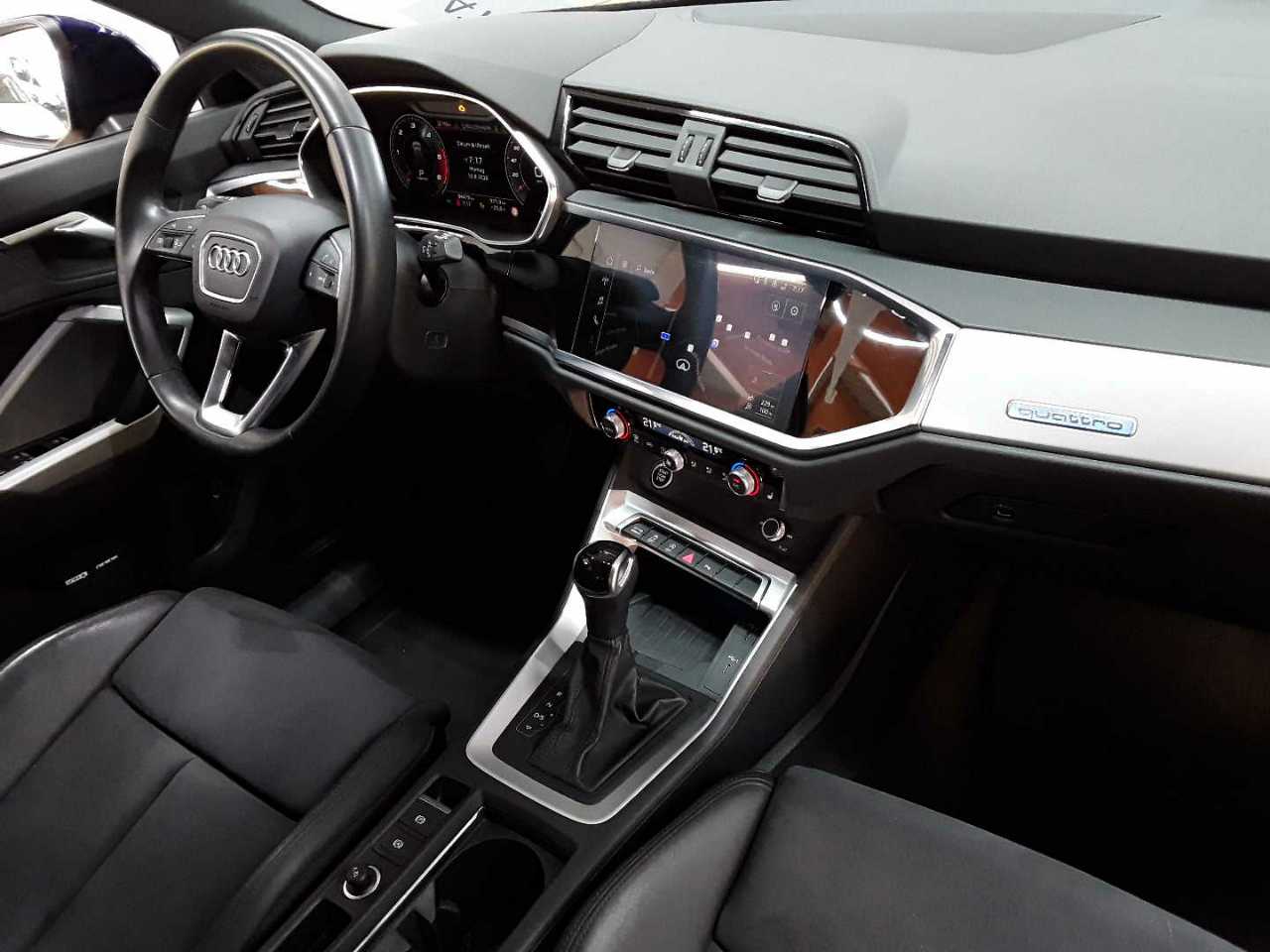 Audi Q3 35 TDI quattro S tronic S line 9