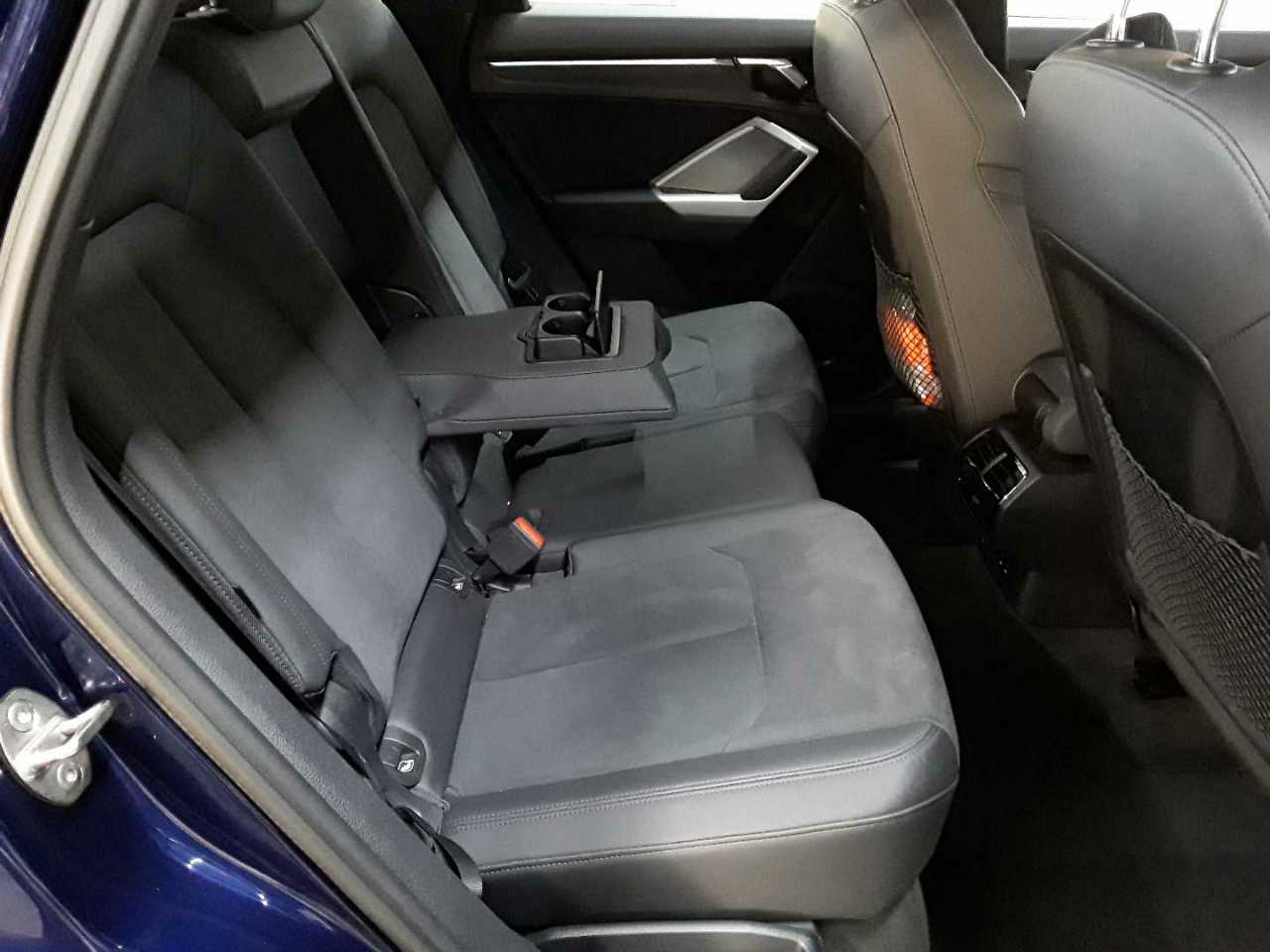 Audi Q3 35 TDI quattro S tronic S line 14