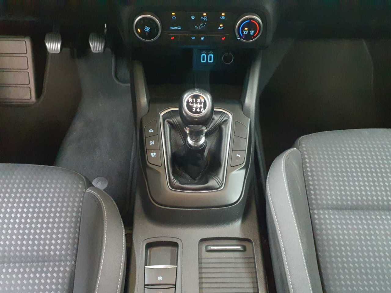 Ford Focus Turnier 1.5 EcoBlue Start-Stopp-System COOL&CONNECT 10