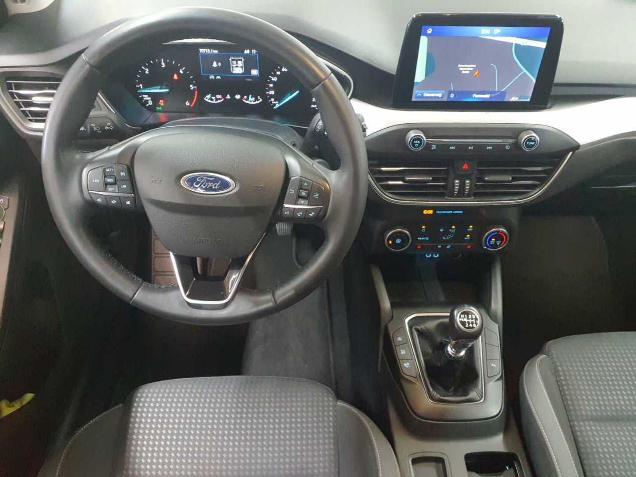 Ford Focus Turnier 1.5 EcoBlue Start-Stopp-System COOL&CONNECT 9