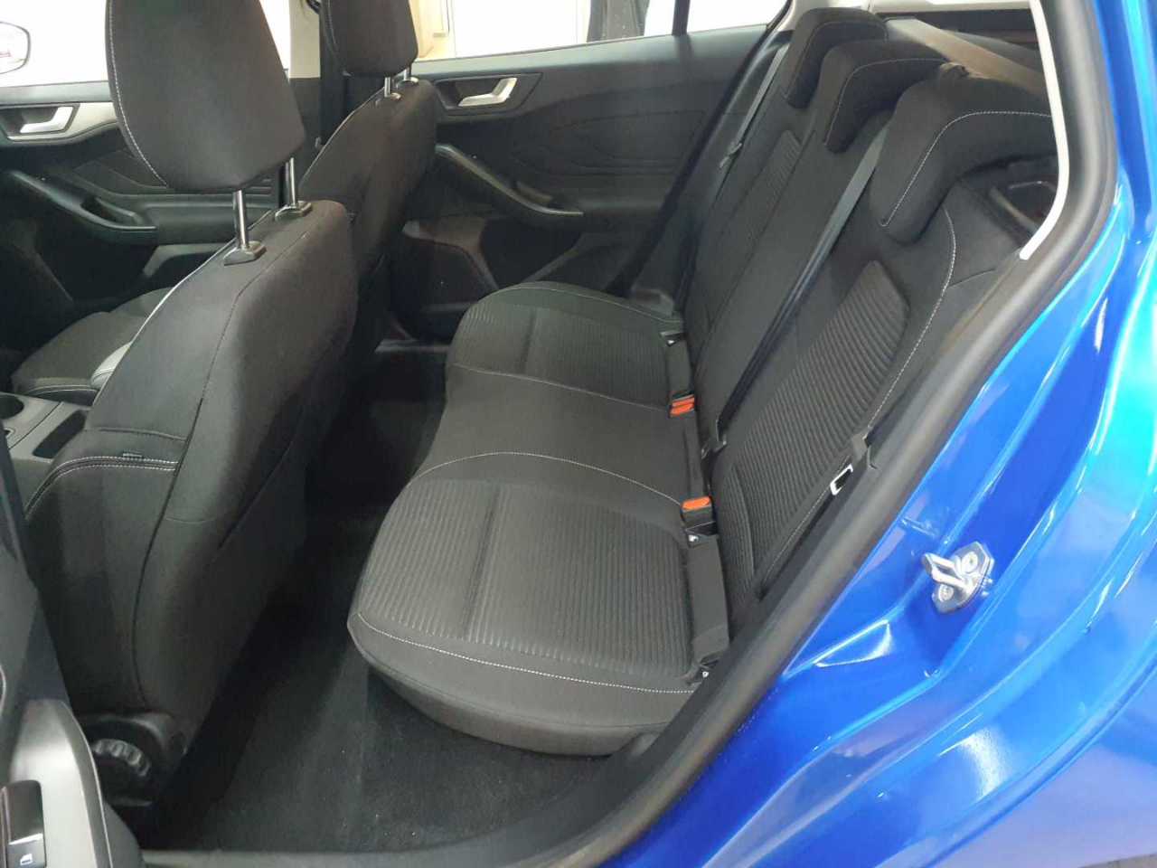 Ford Focus Turnier 1.5 EcoBlue Start-Stopp-System Aut. TITANIUM 14